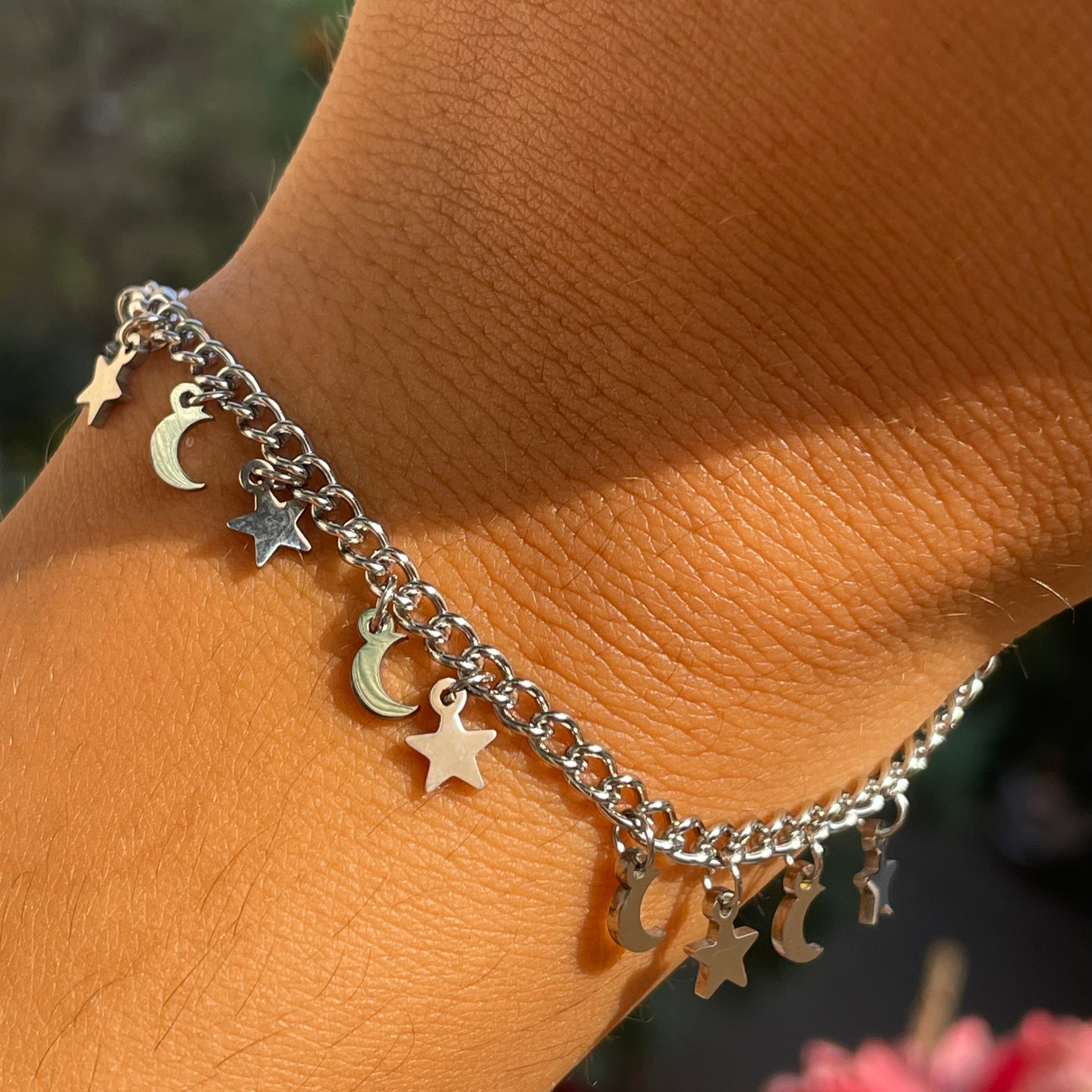 Bracciale con stelle e lune in 2 colori