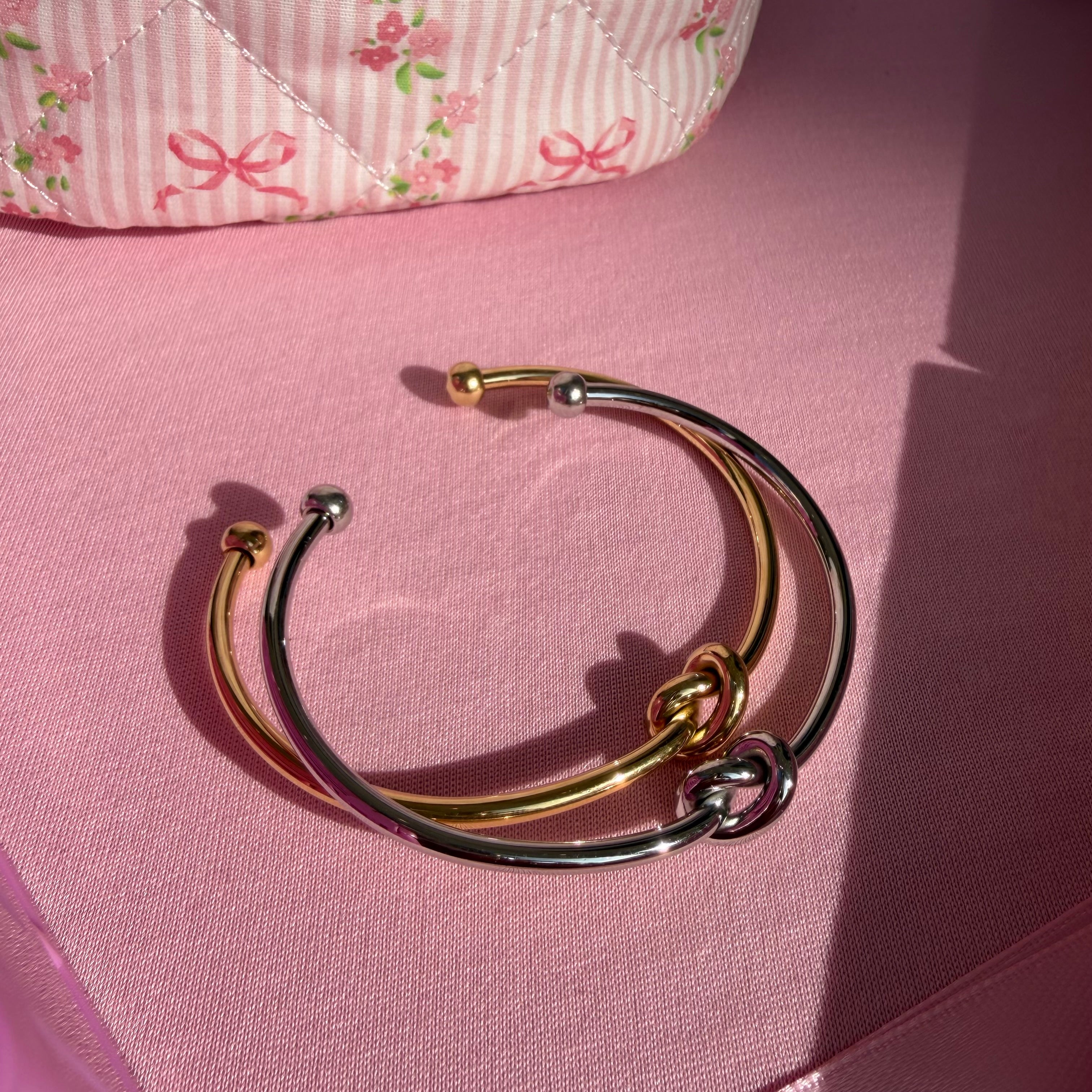 Bracciale nodo rigido in 2 colori