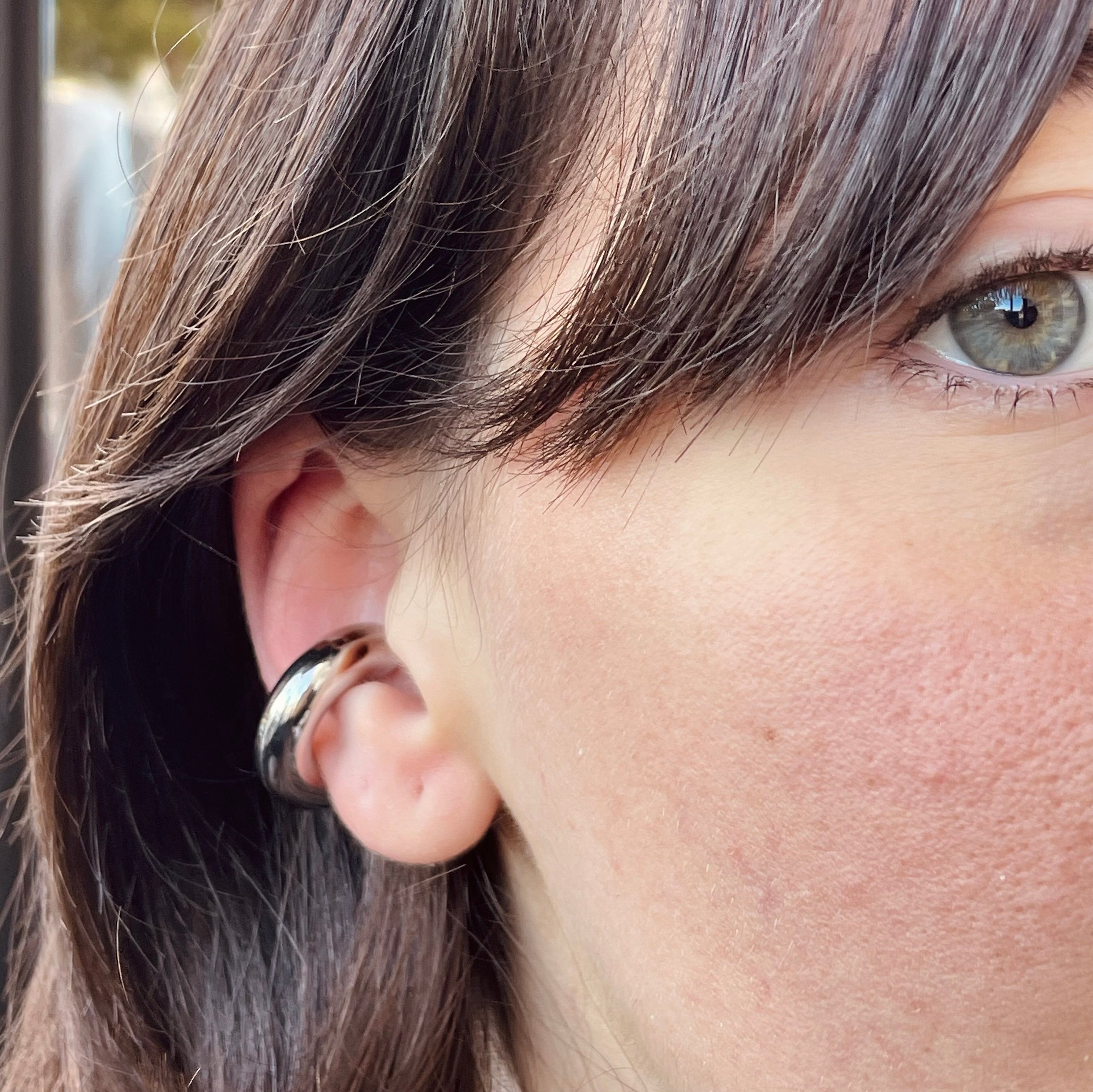 Ear cuff liscio medio in 2 colori