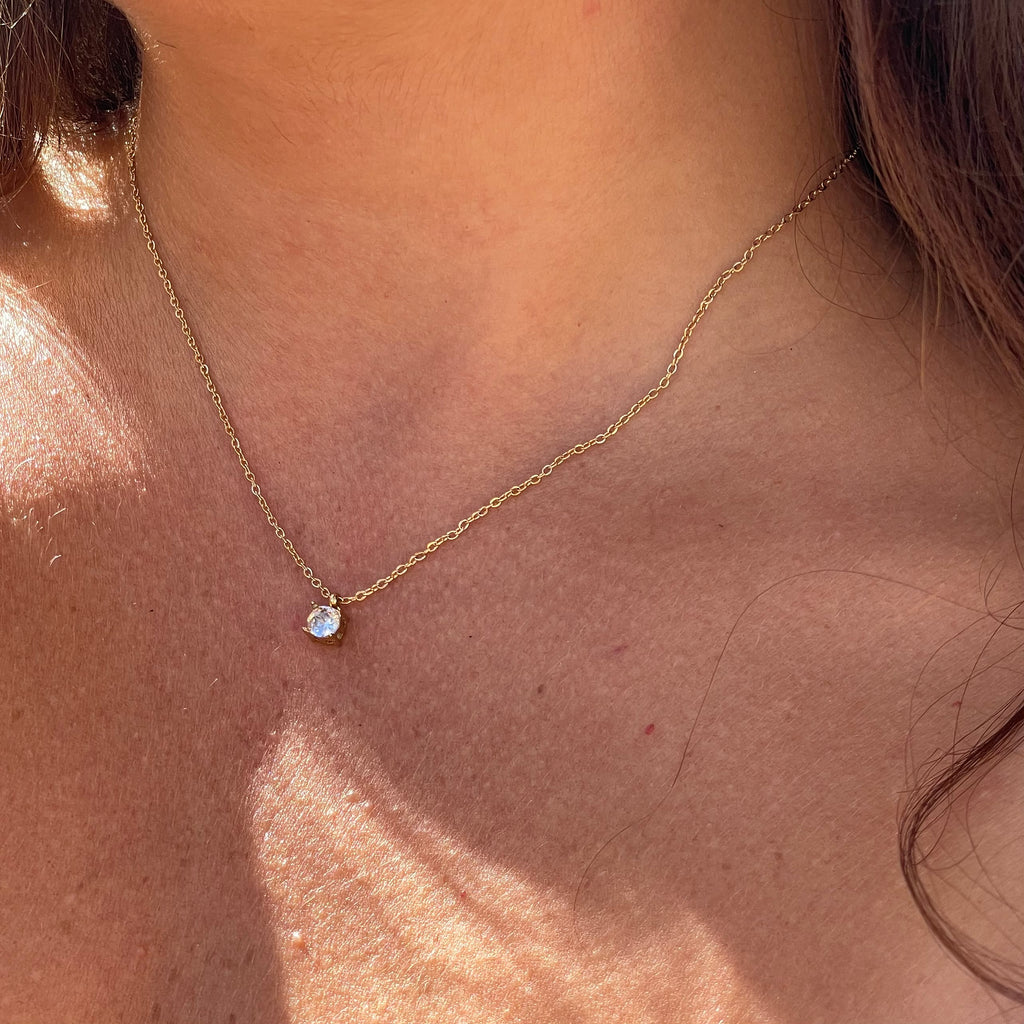 Collana punto luce in 2 colori