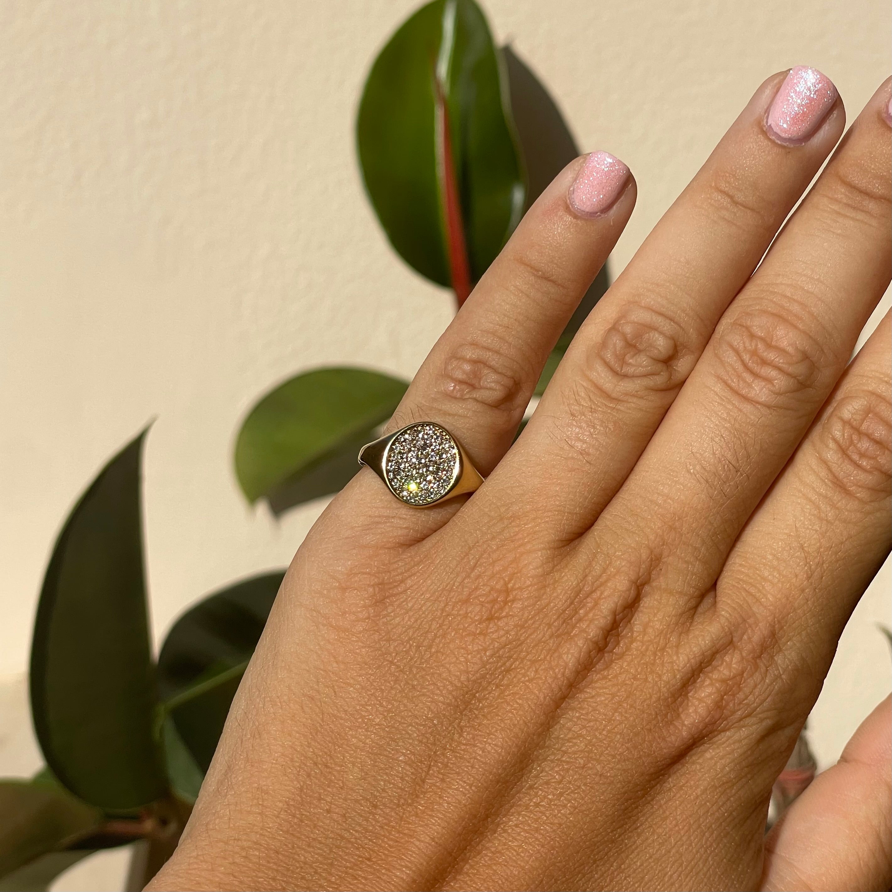 Anello Chevalier tondo glitter in 2 colori