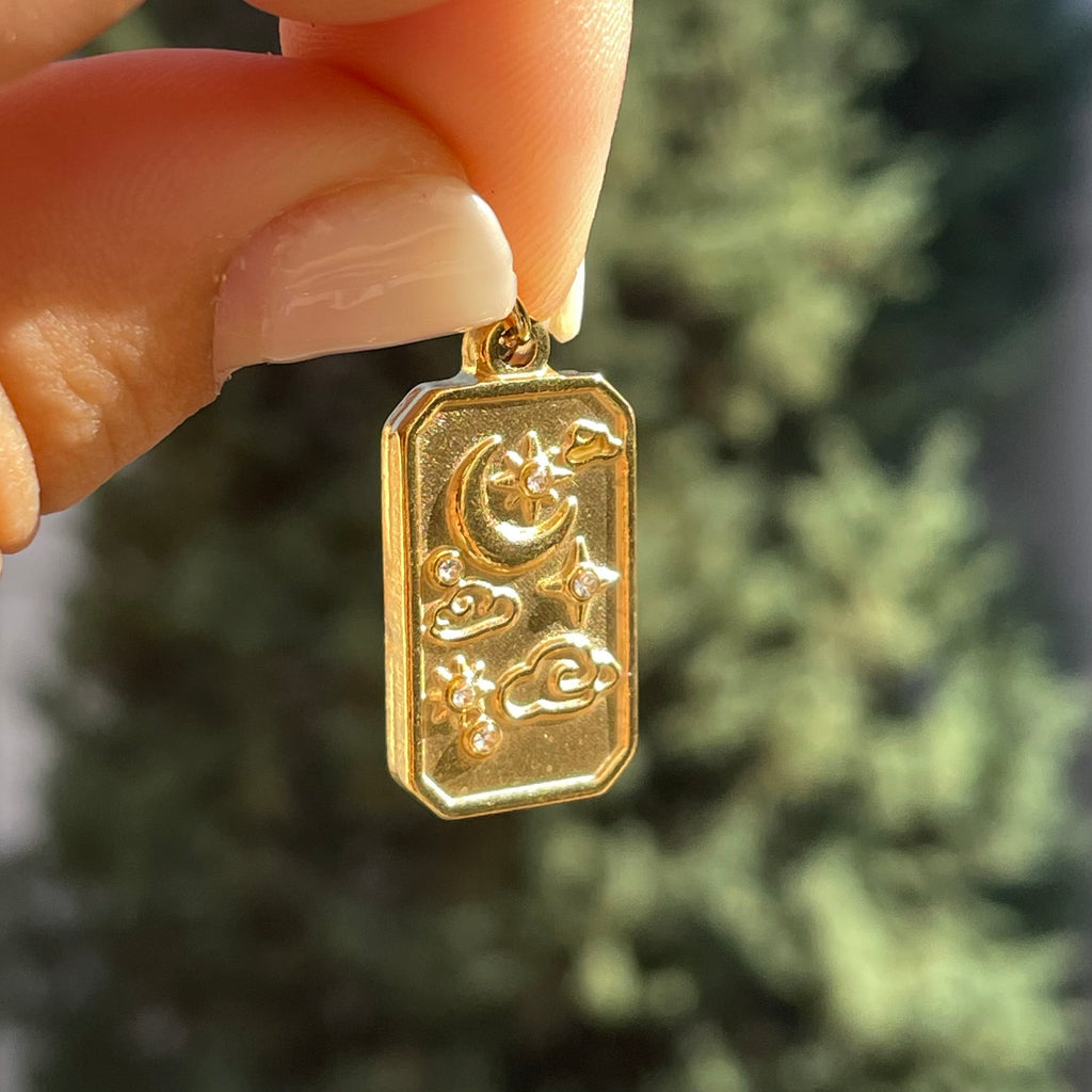 Charm universo