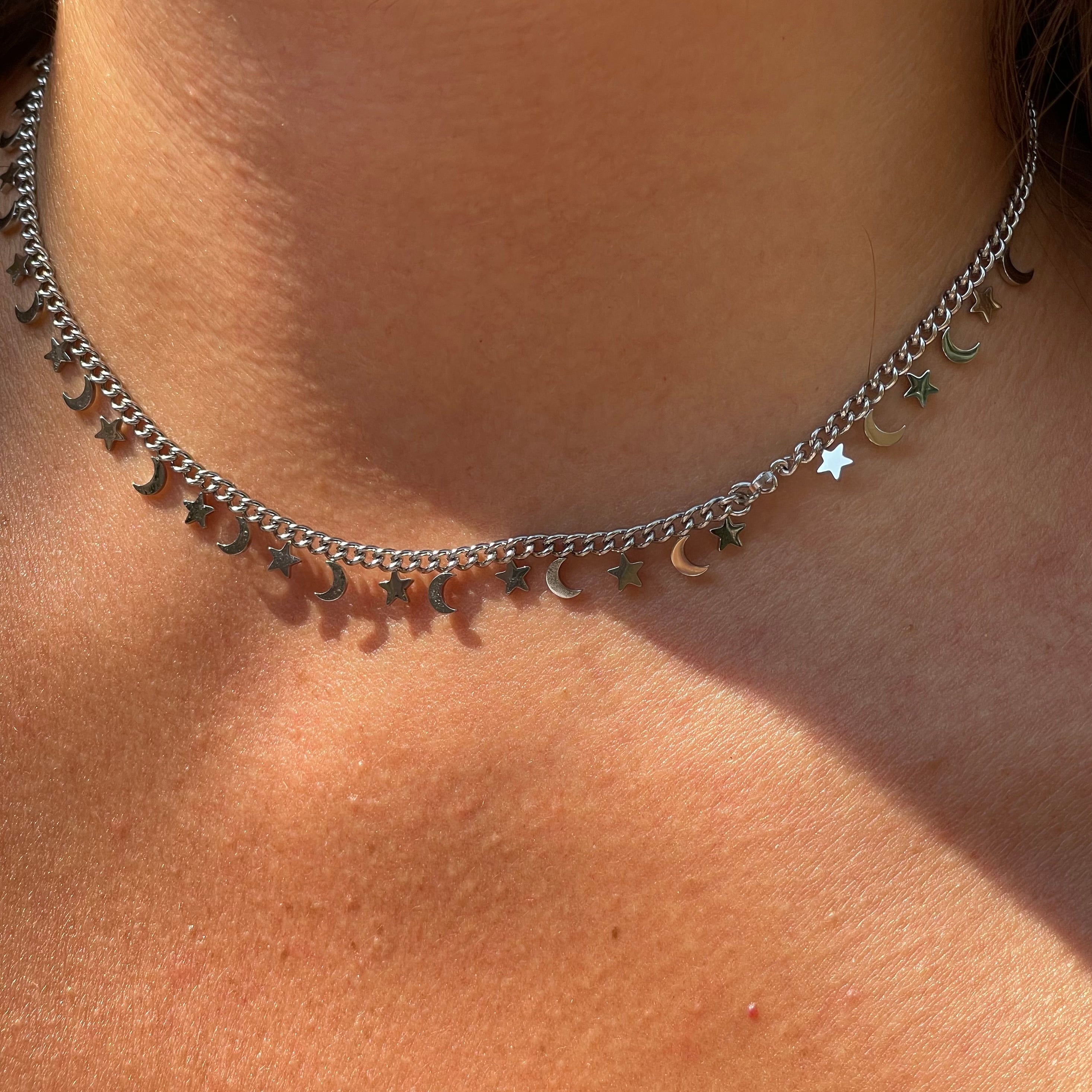 Collana con stelle e lune in 2 colori