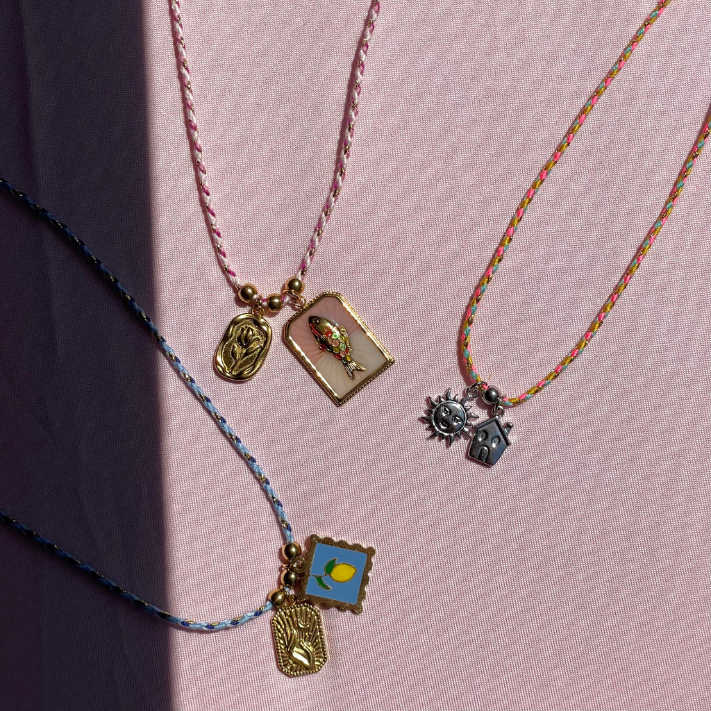 Collana intreccio di colori in 3 colori