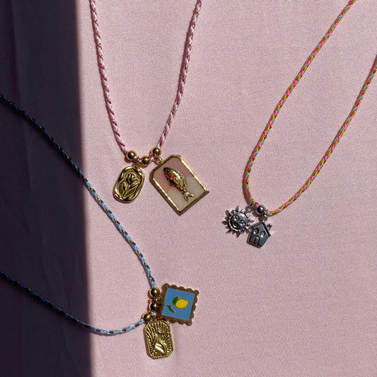 Collana intreccio colorata in 3 colori
