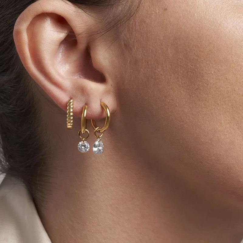 Orecchino brilliance goccia in 2 colori