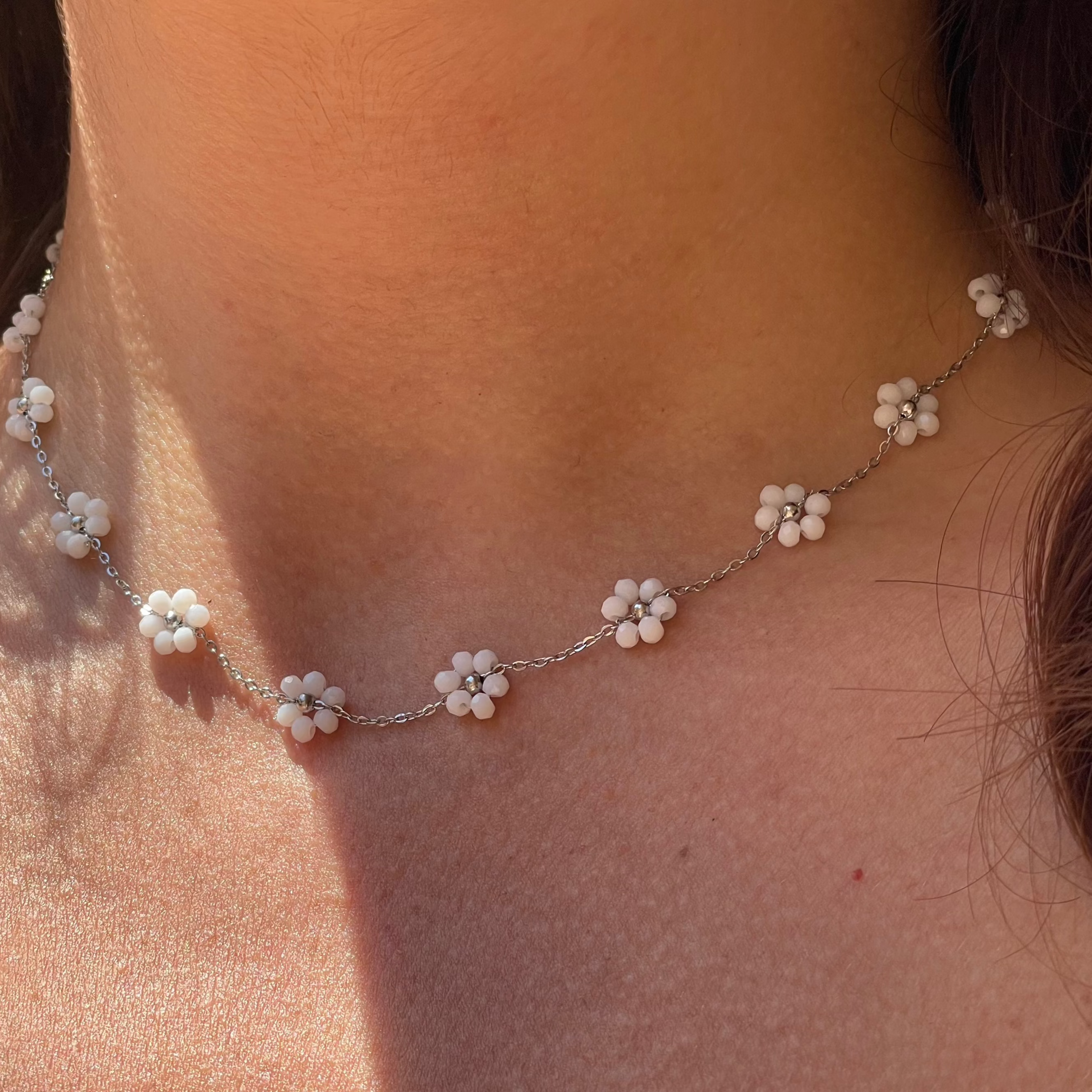 Collana flora in 23 colori
