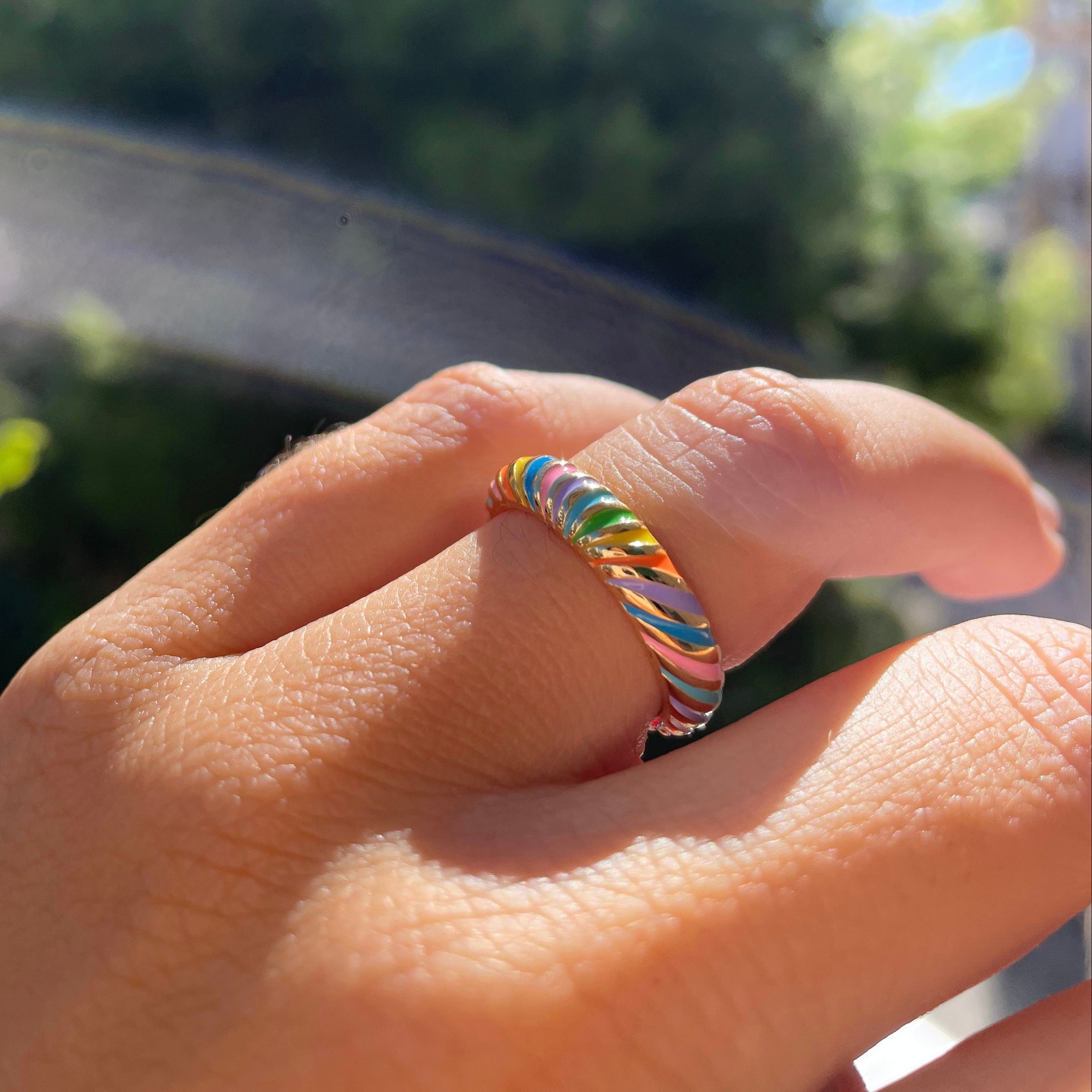 Anello multicolore
