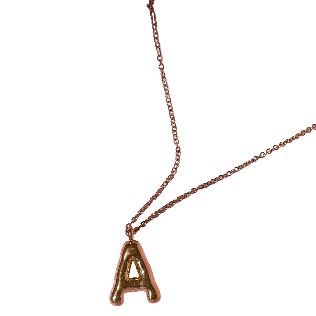 Collana lettera a palloncino