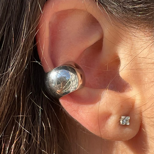 Ear cuff bombato piccolo in 2 colori
