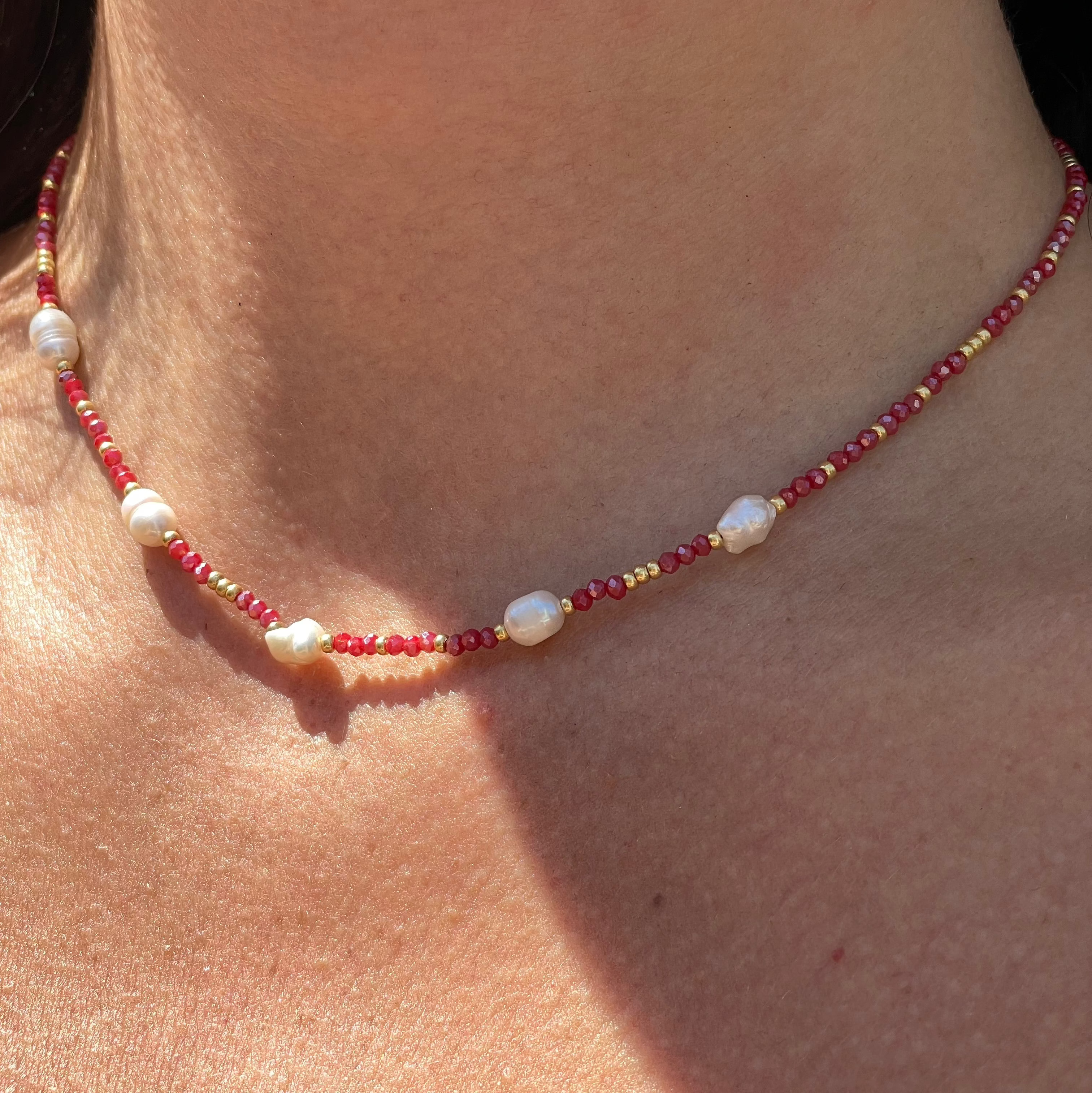 Collana scintilla di perle in 4 colori