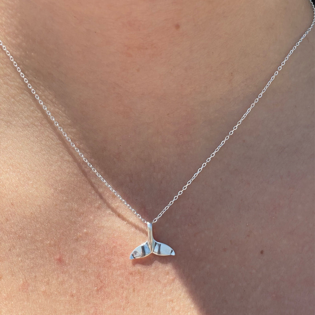 Collana coda di balena