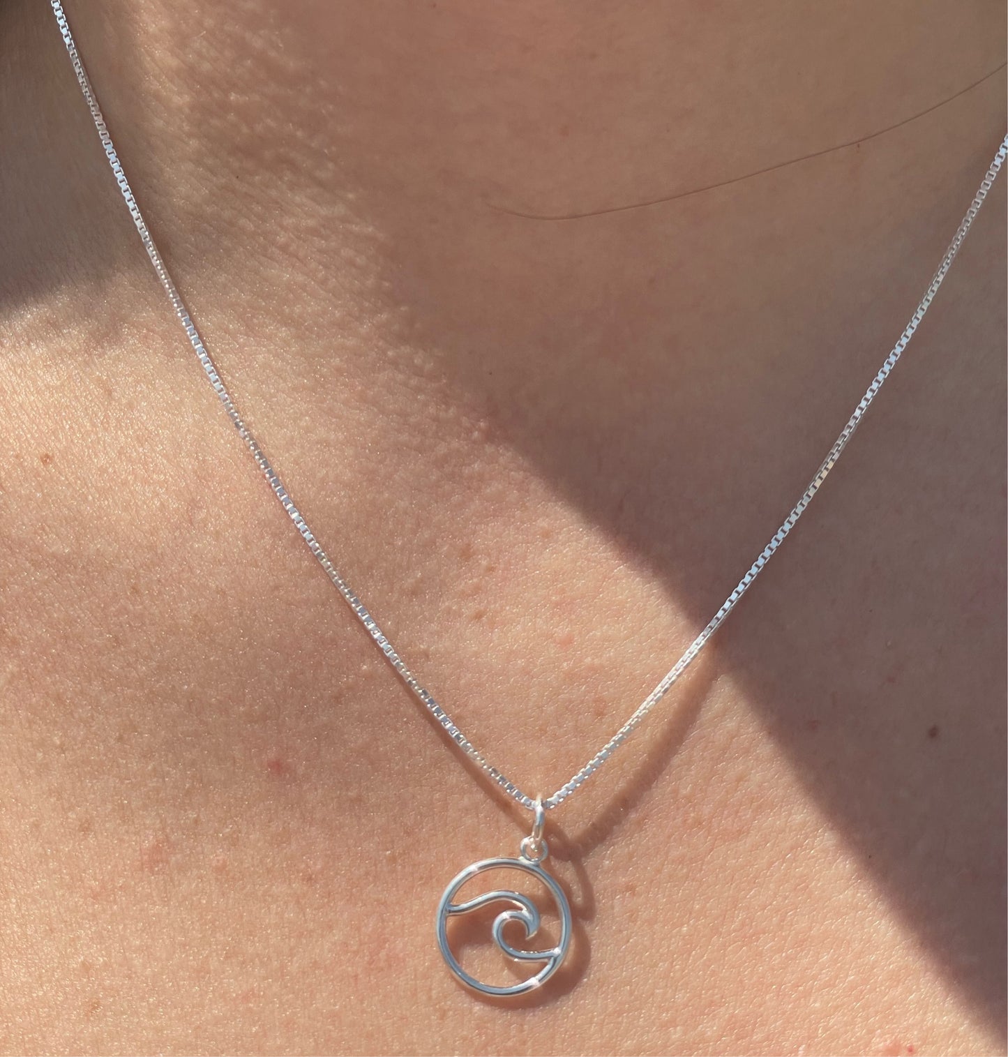 Collana onda del mare