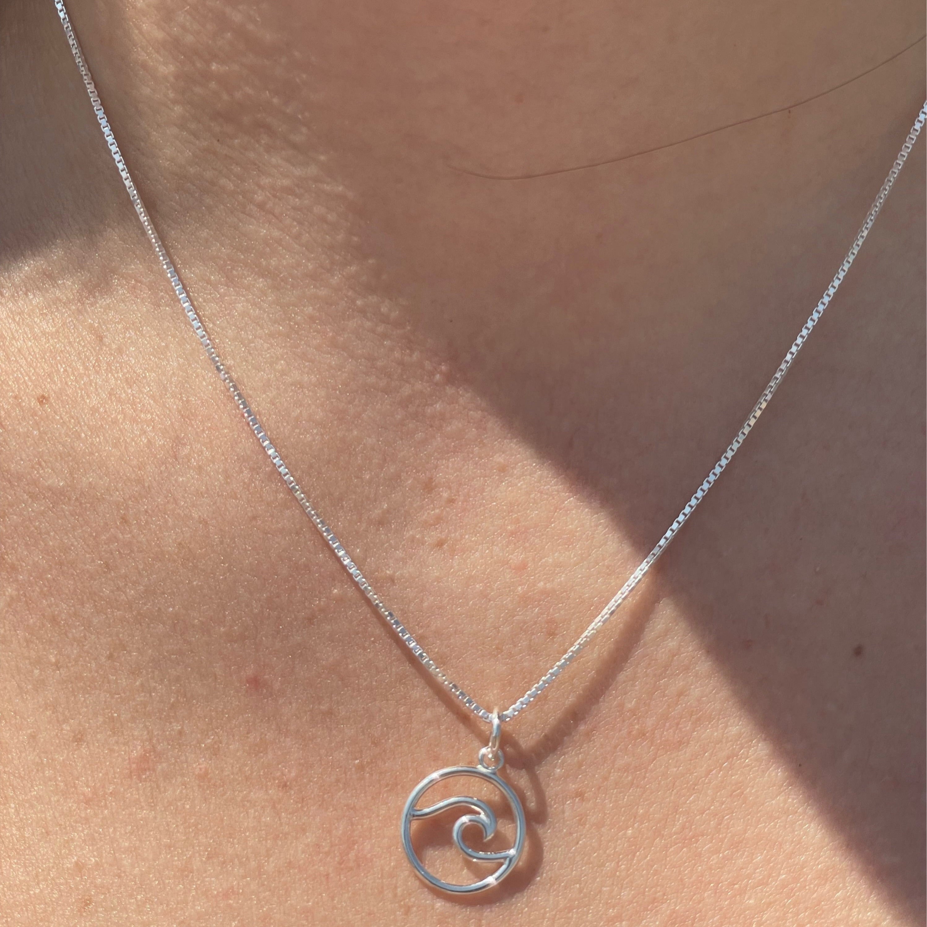 Collana onda del mare