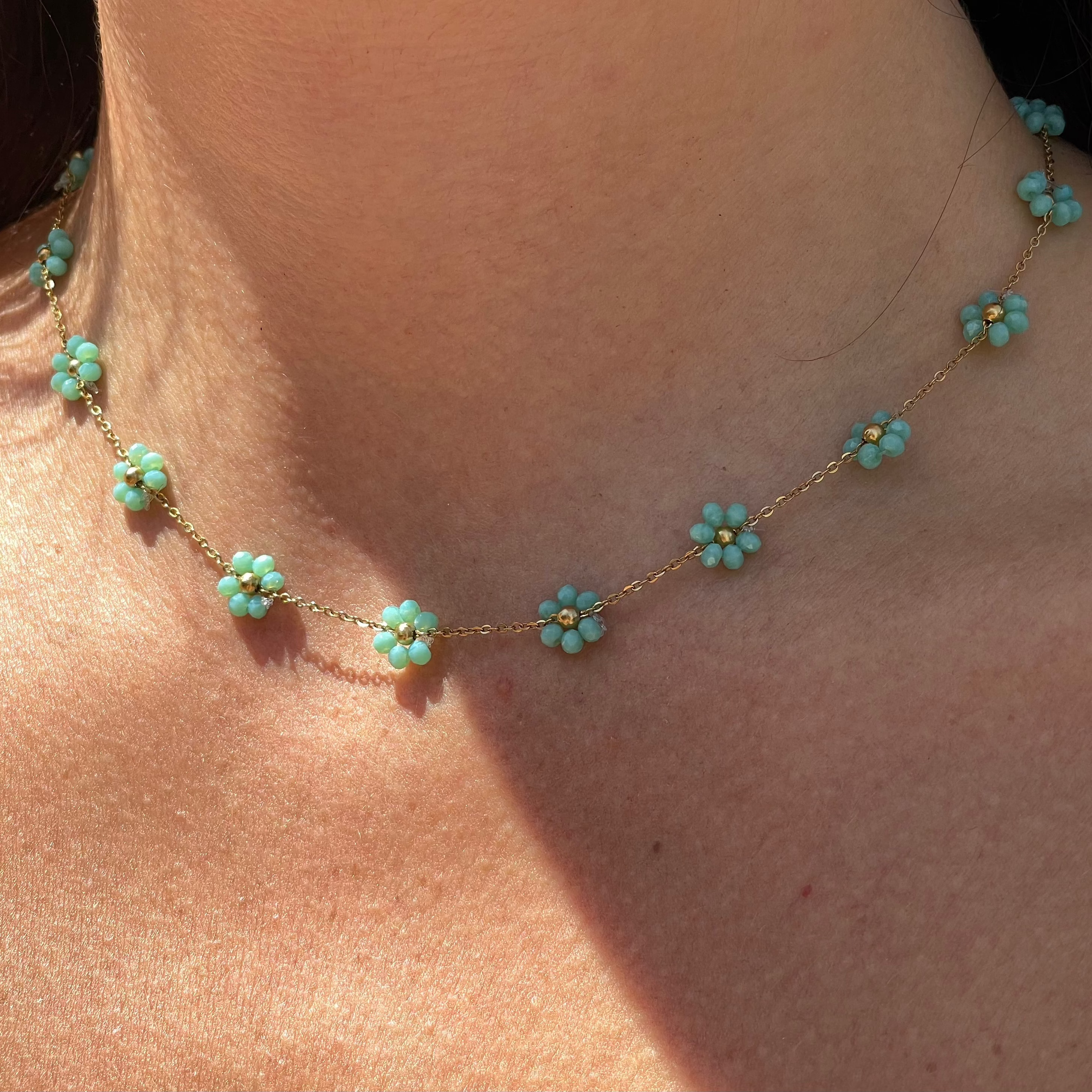Collana flora in 23 colori