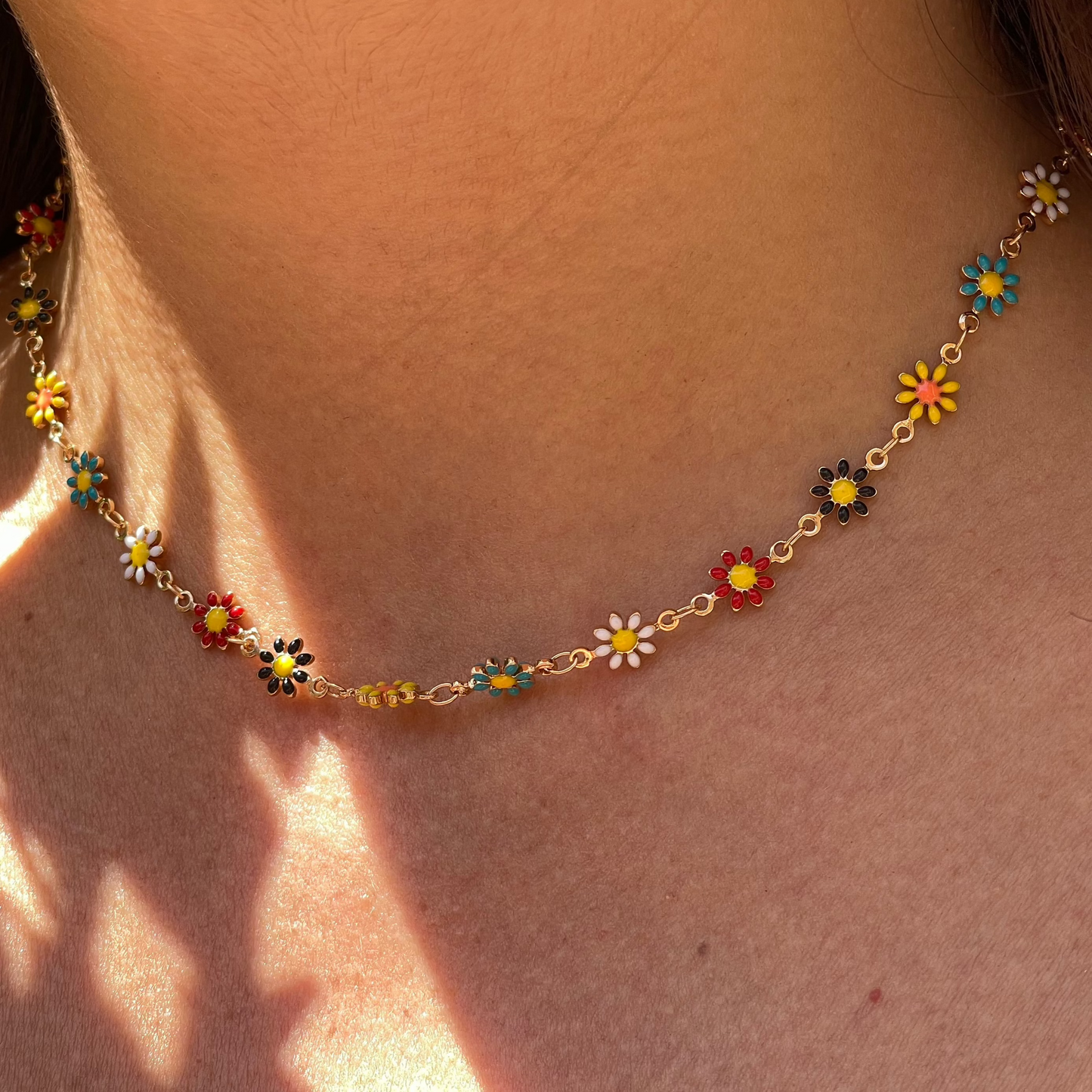Collana con margherite in 9 colori