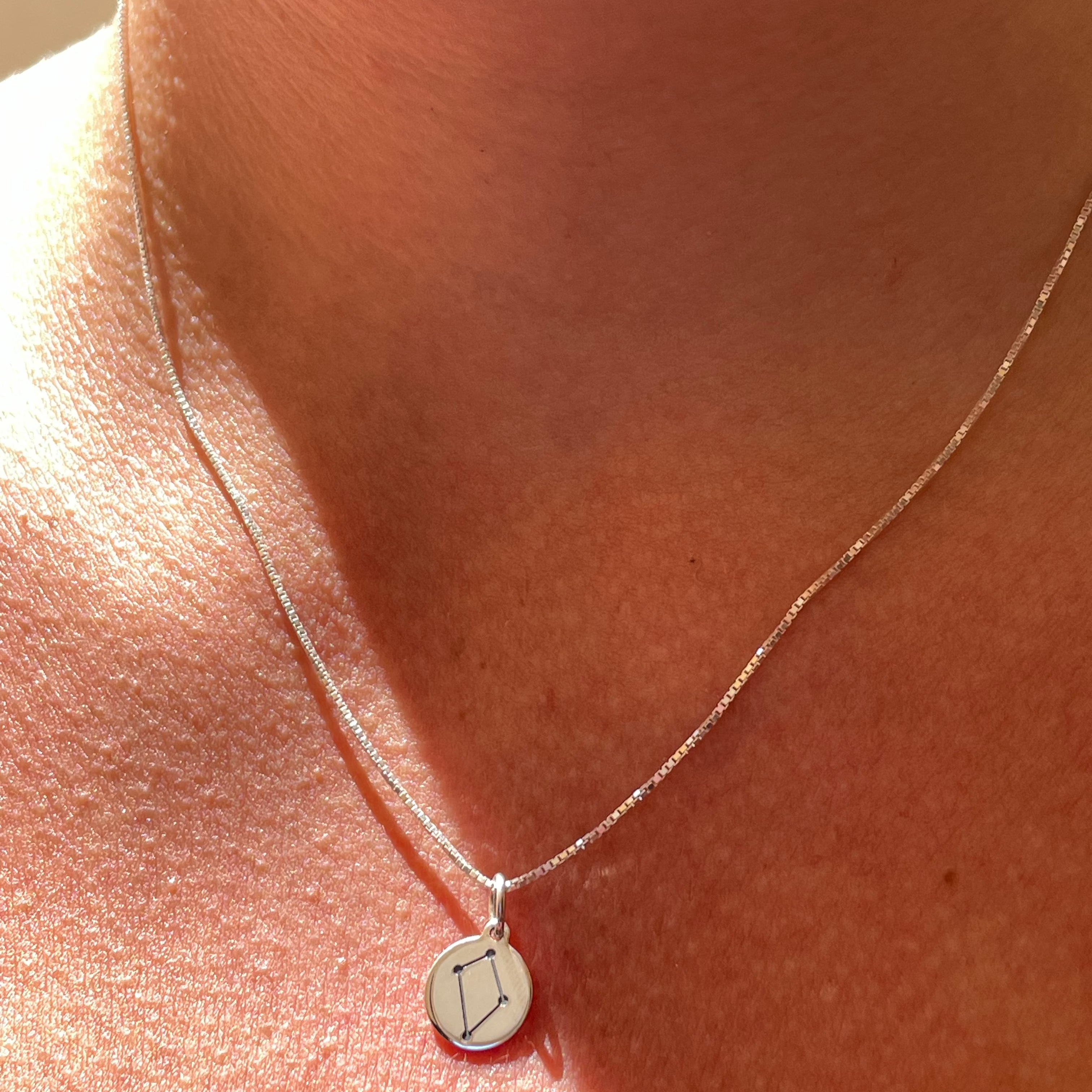 Collana con segno zodiacale