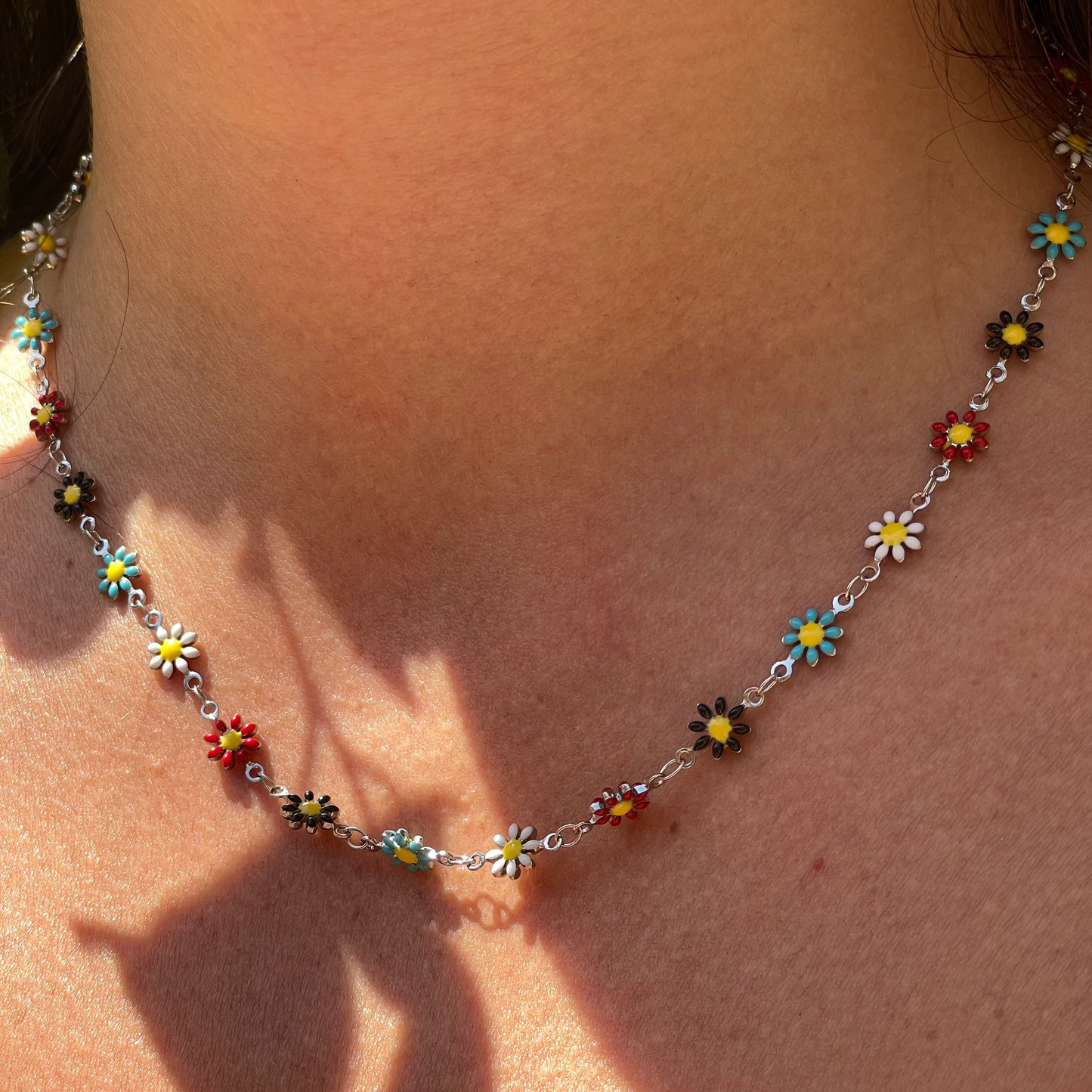 Collana con margherite in 9 colori