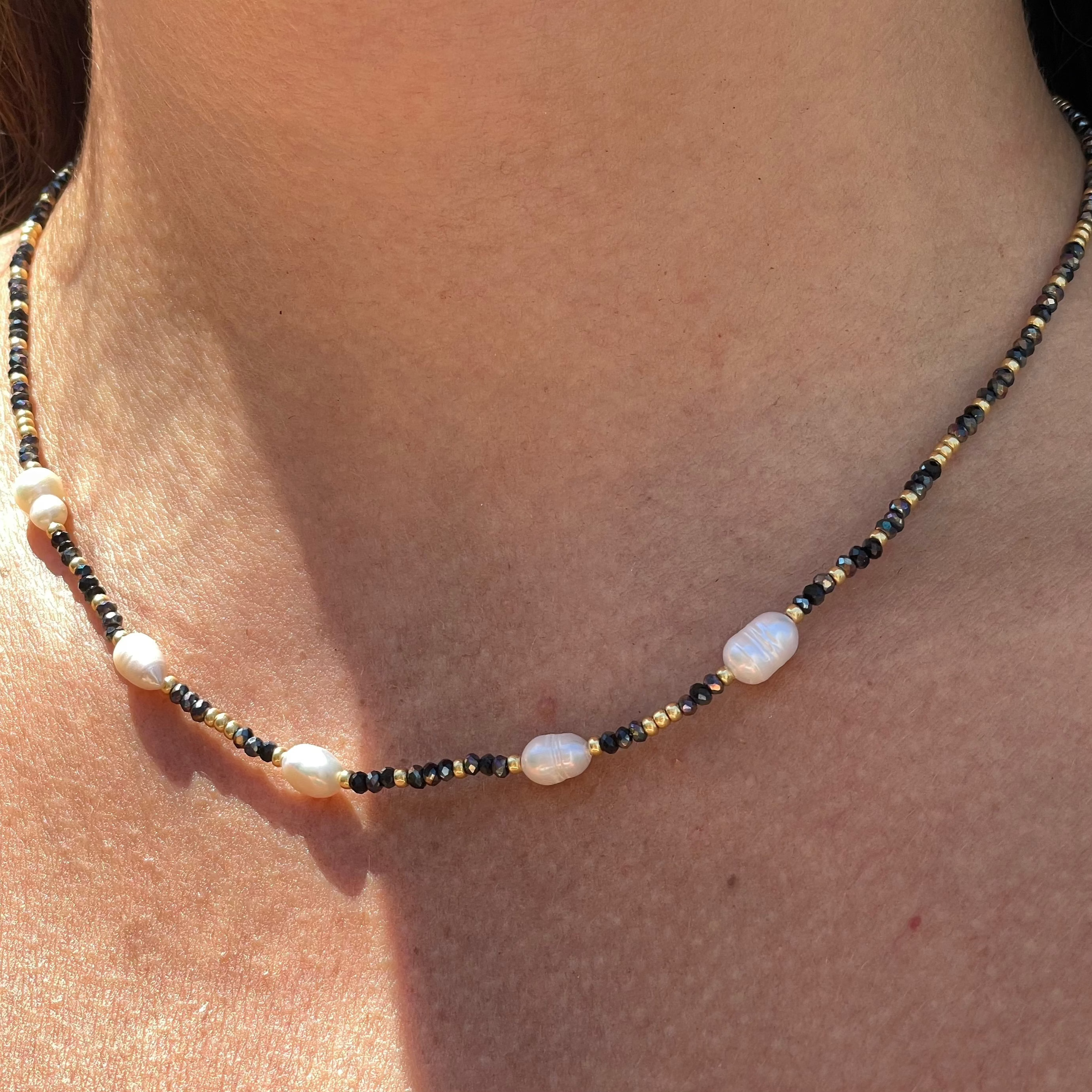 Collana scintilla di perle in 4 colori