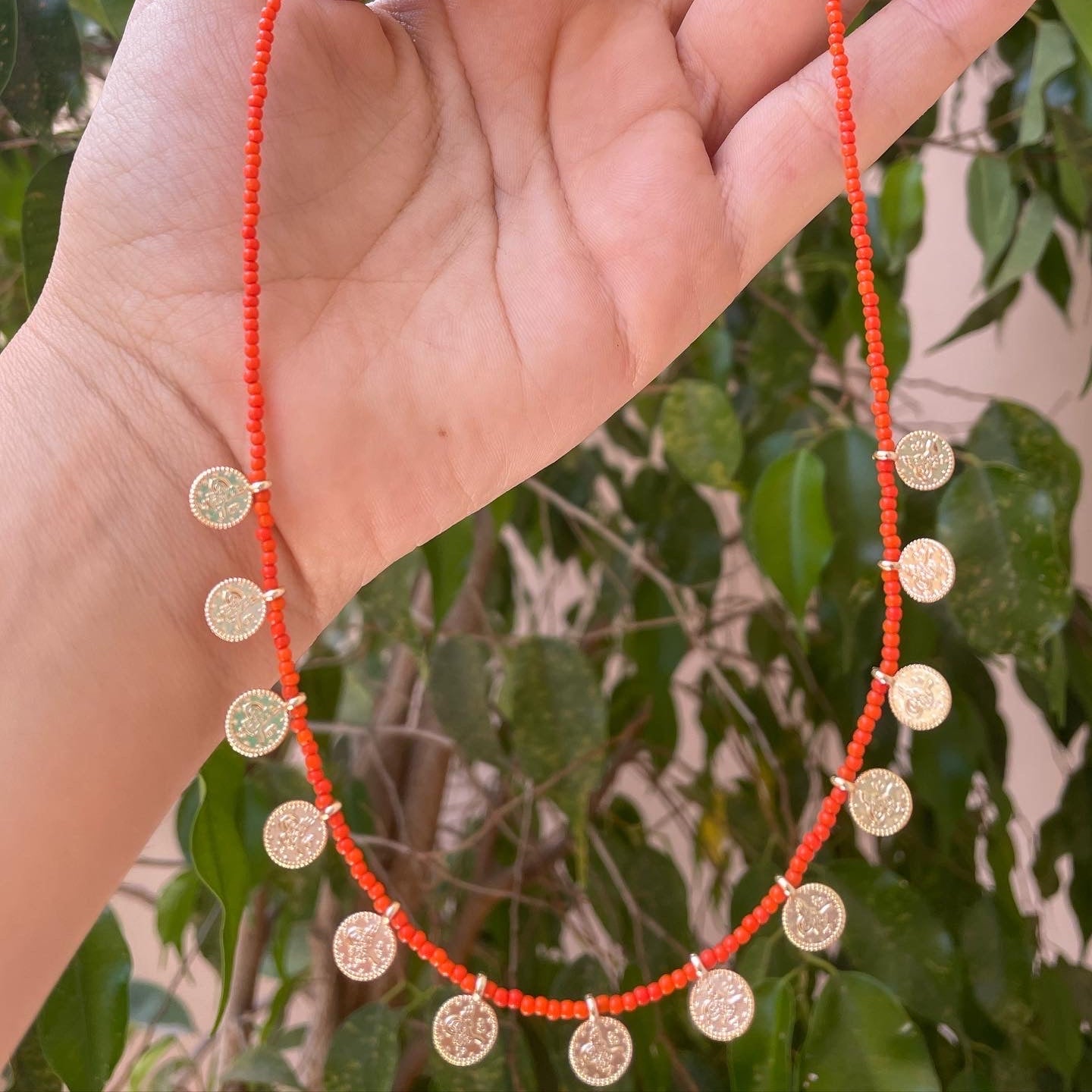 Collane con monetine in 10 colori