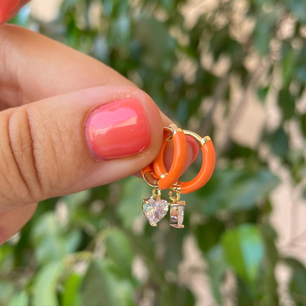 Cerchietto smaltato con cuore pendente in 7 colori