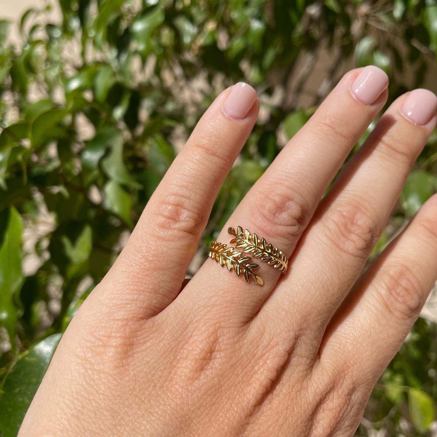 Anello foglia in 4 colori