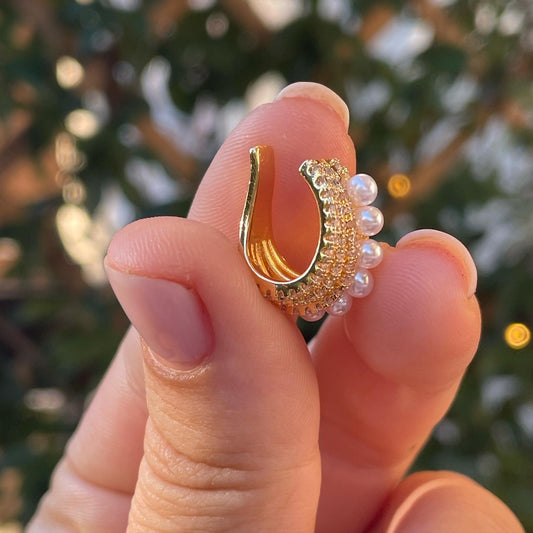 Ear cuff con perle e strass
