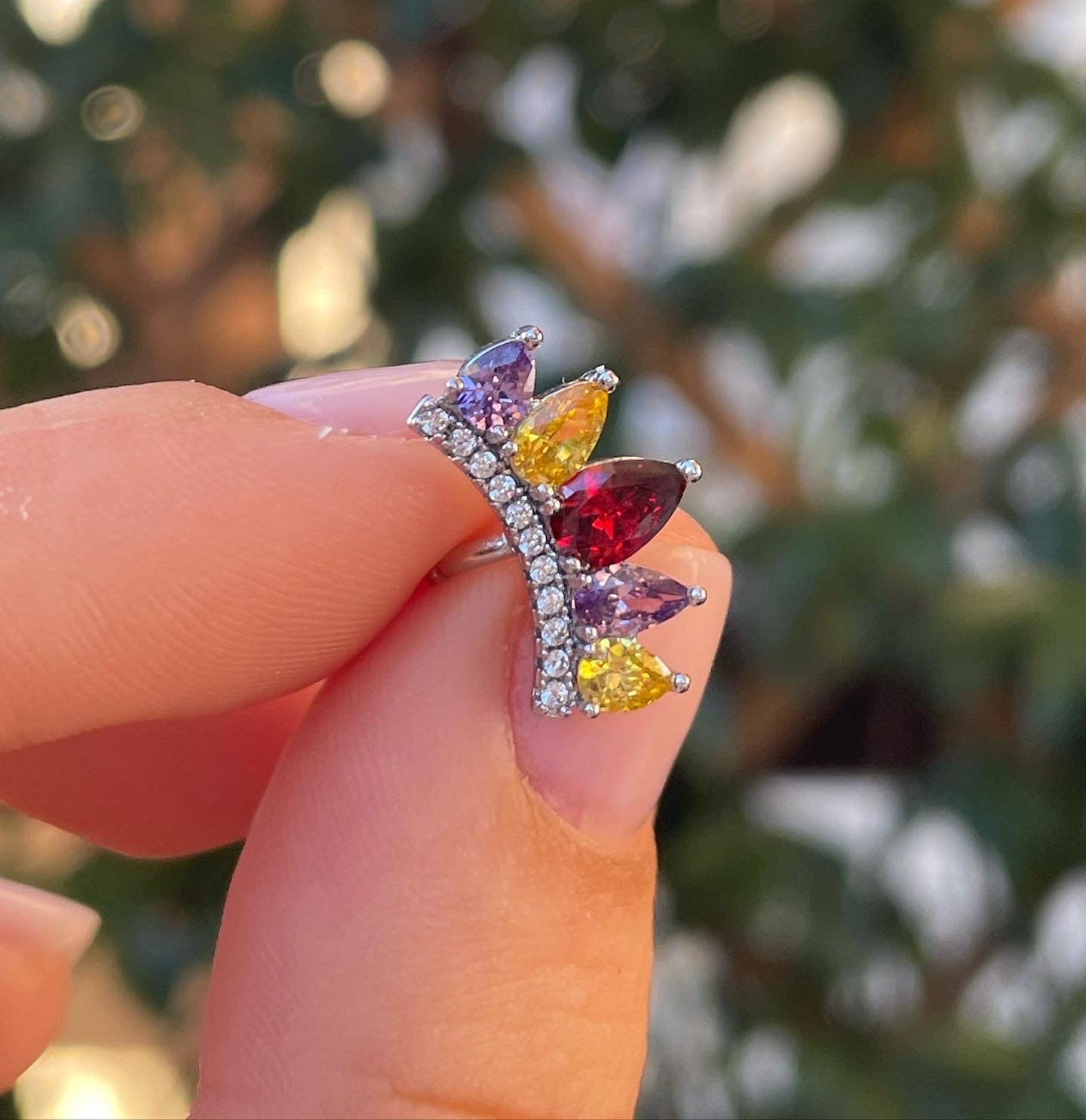 Ear cuff con vetrini colorati