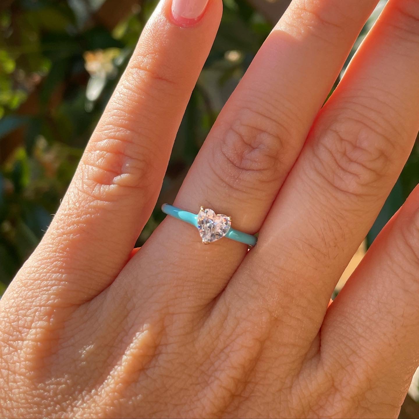 Anello con cristallo a cuore in 8 colori