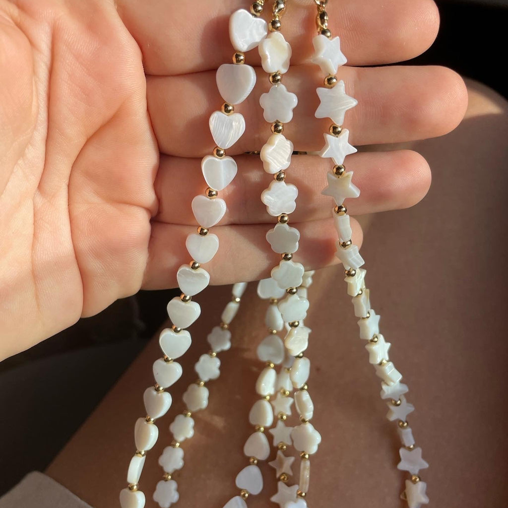 Collana fiori in madreperla