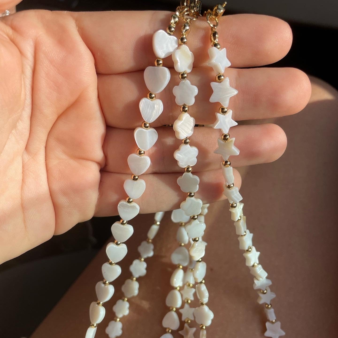 Collana con cuori in madreperla