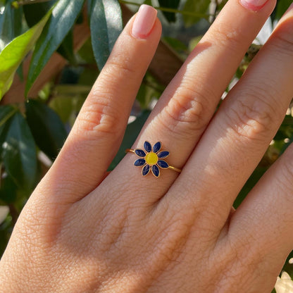 Anello con fiore in 12 colori