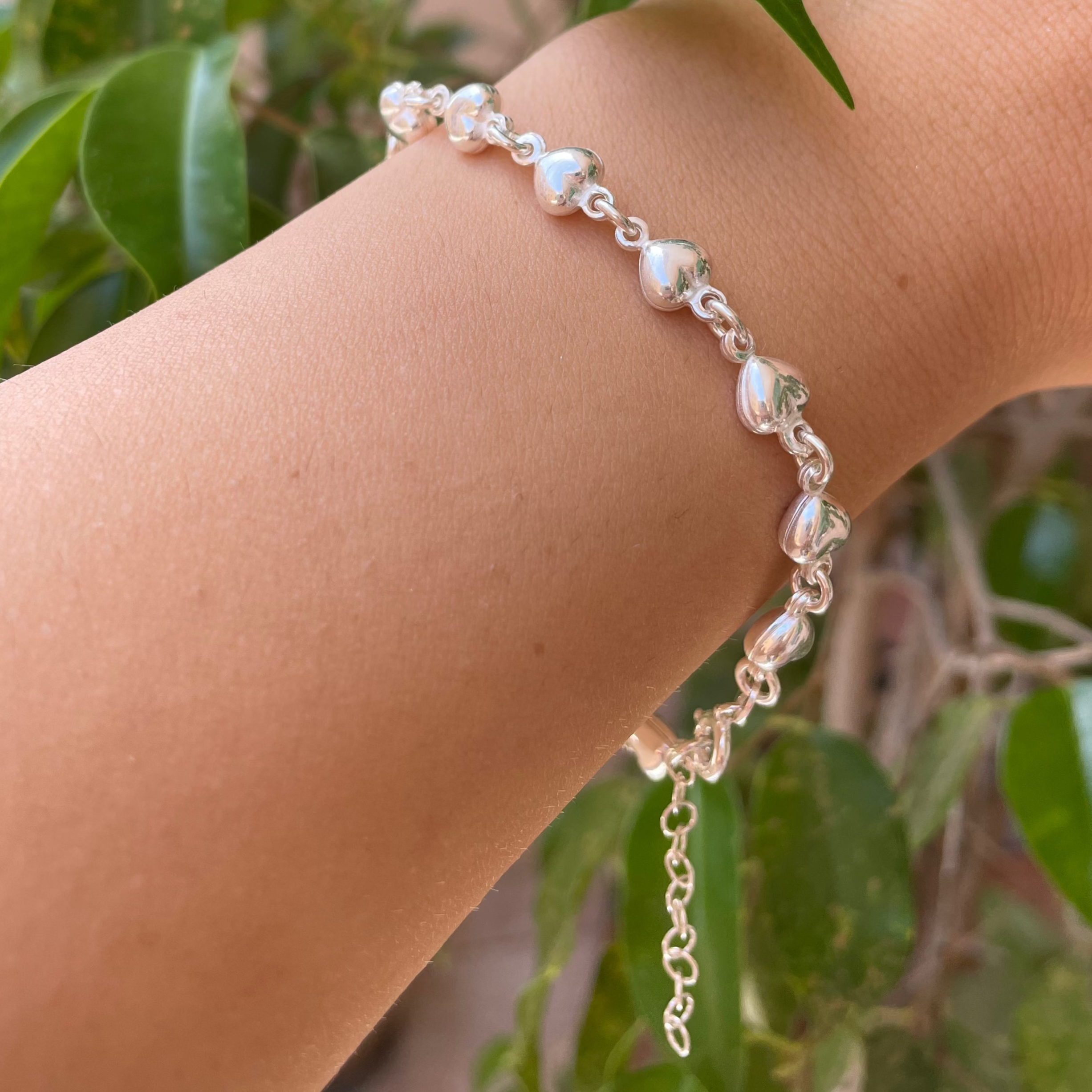 Bracciale con cuori bombati