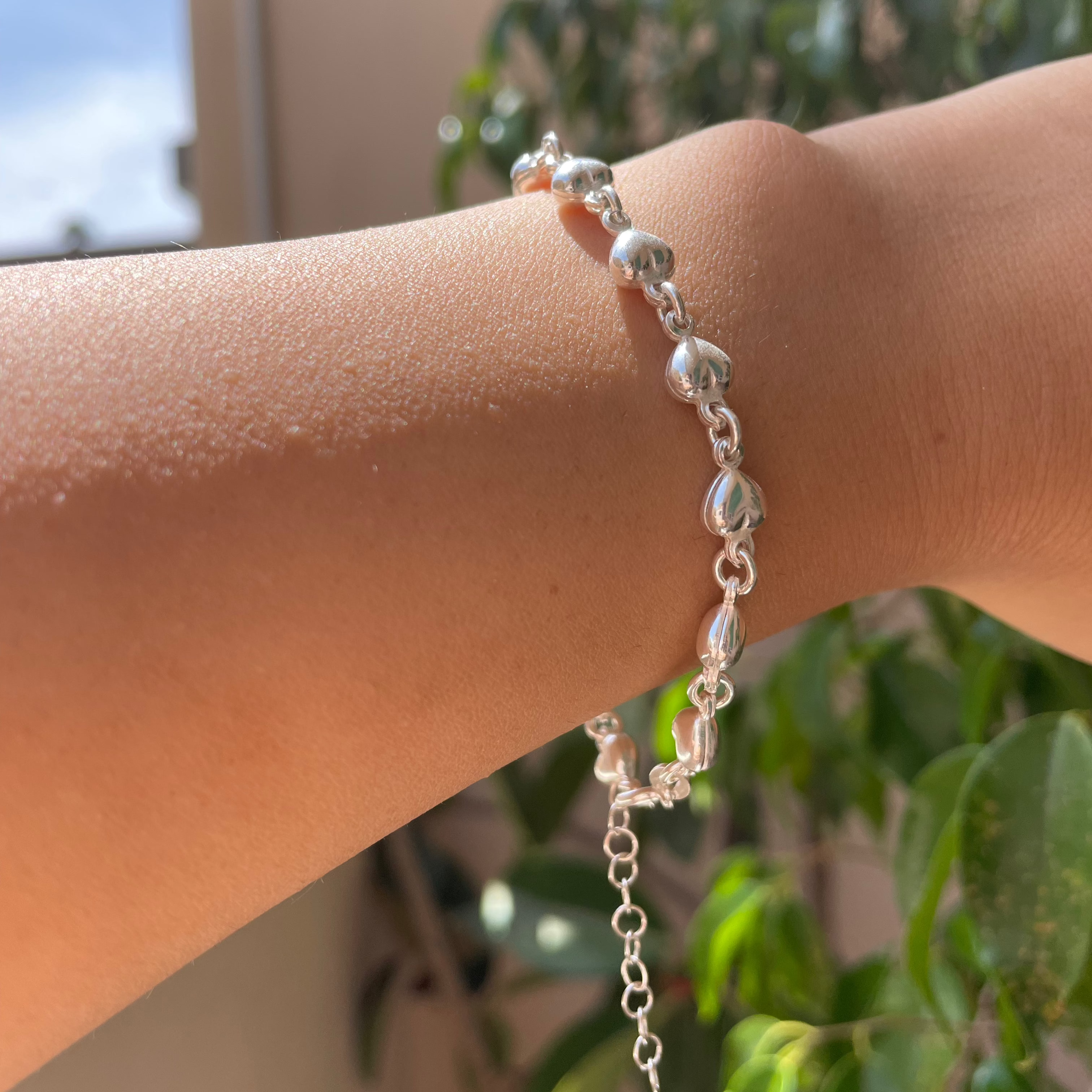 Bracciale con cuori bombati