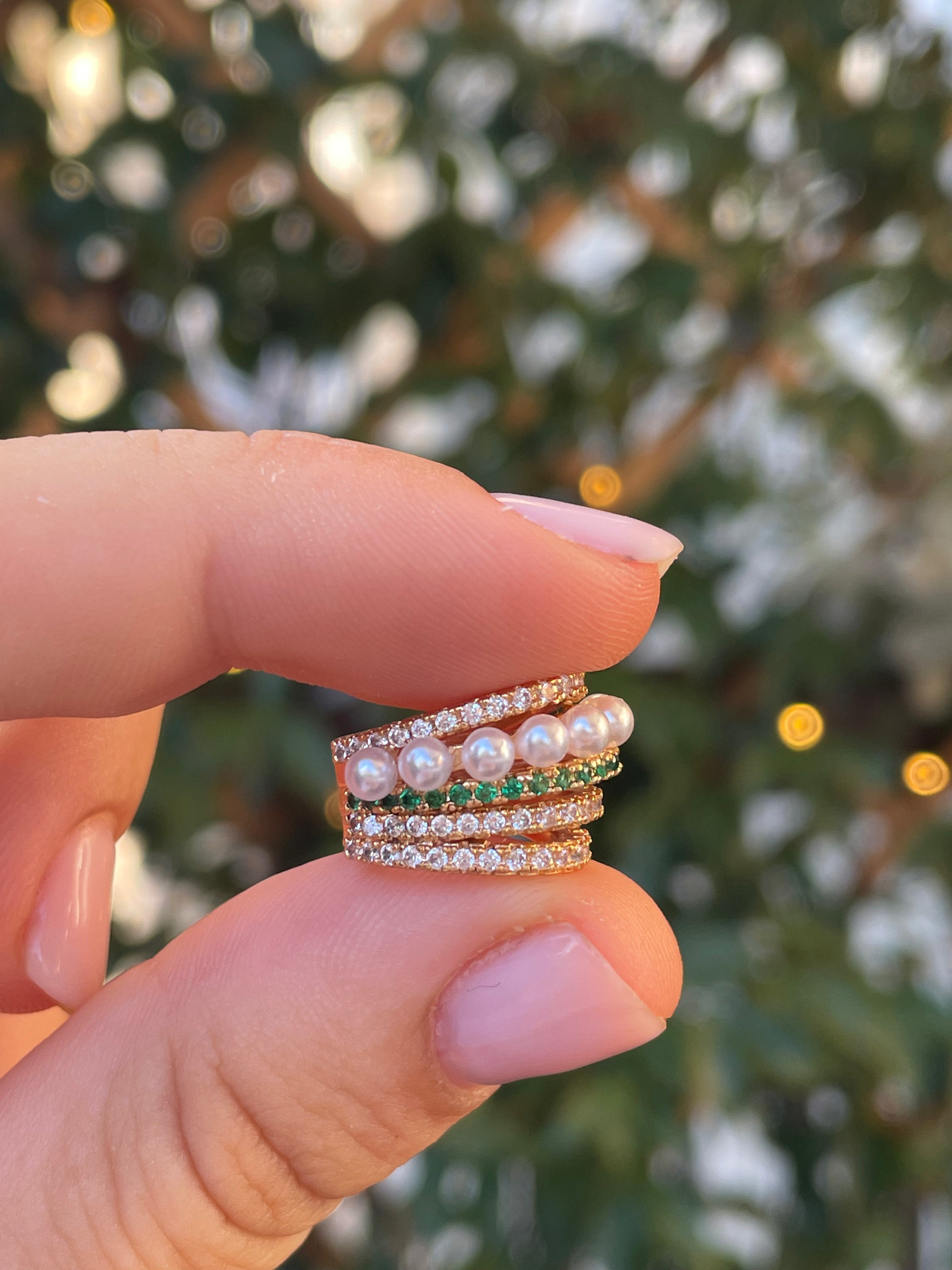 Ear cuff con perle e zirconi verdi