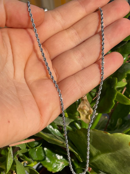 Collana intrecciata in 2 colori