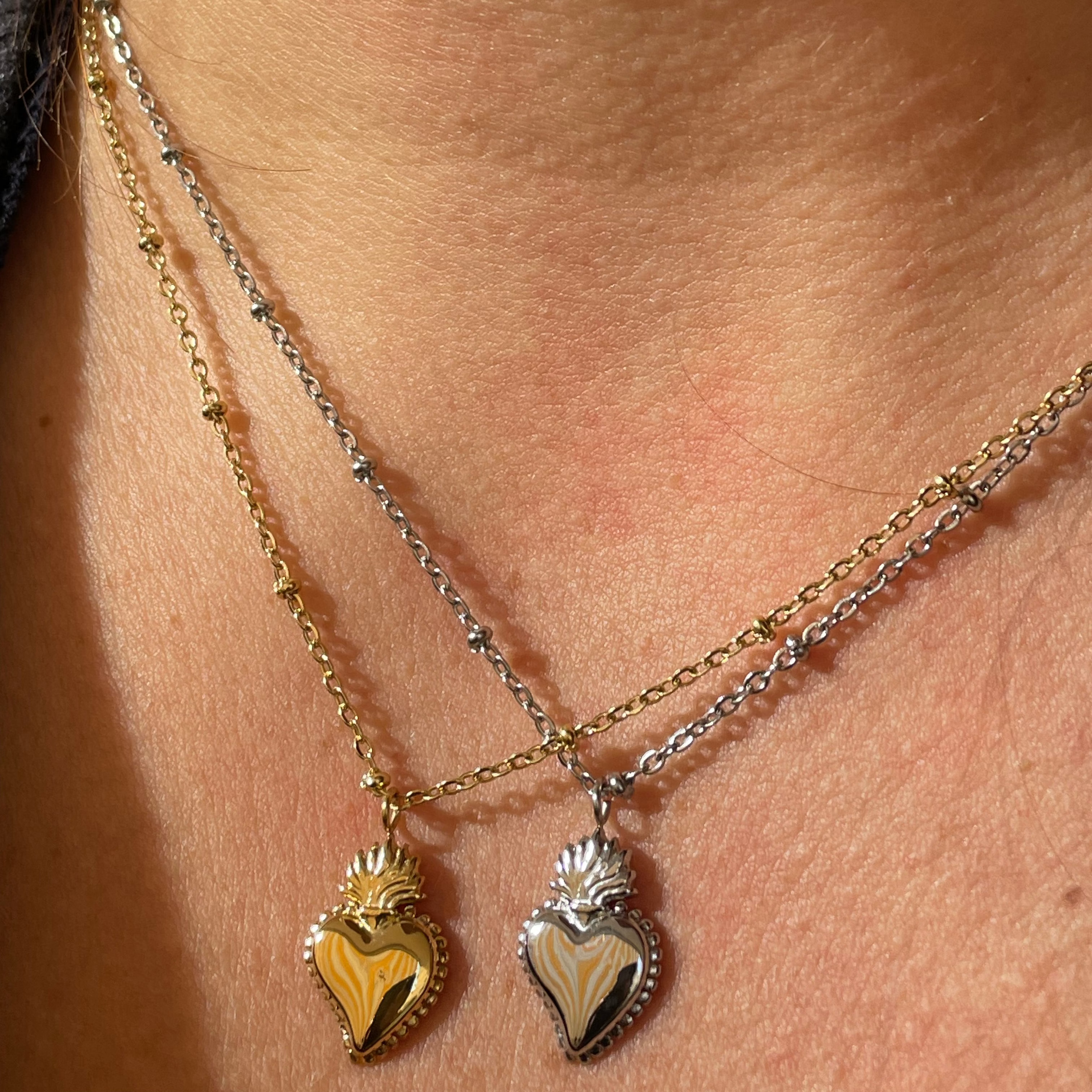 Collana sacro cuore in 2 colori