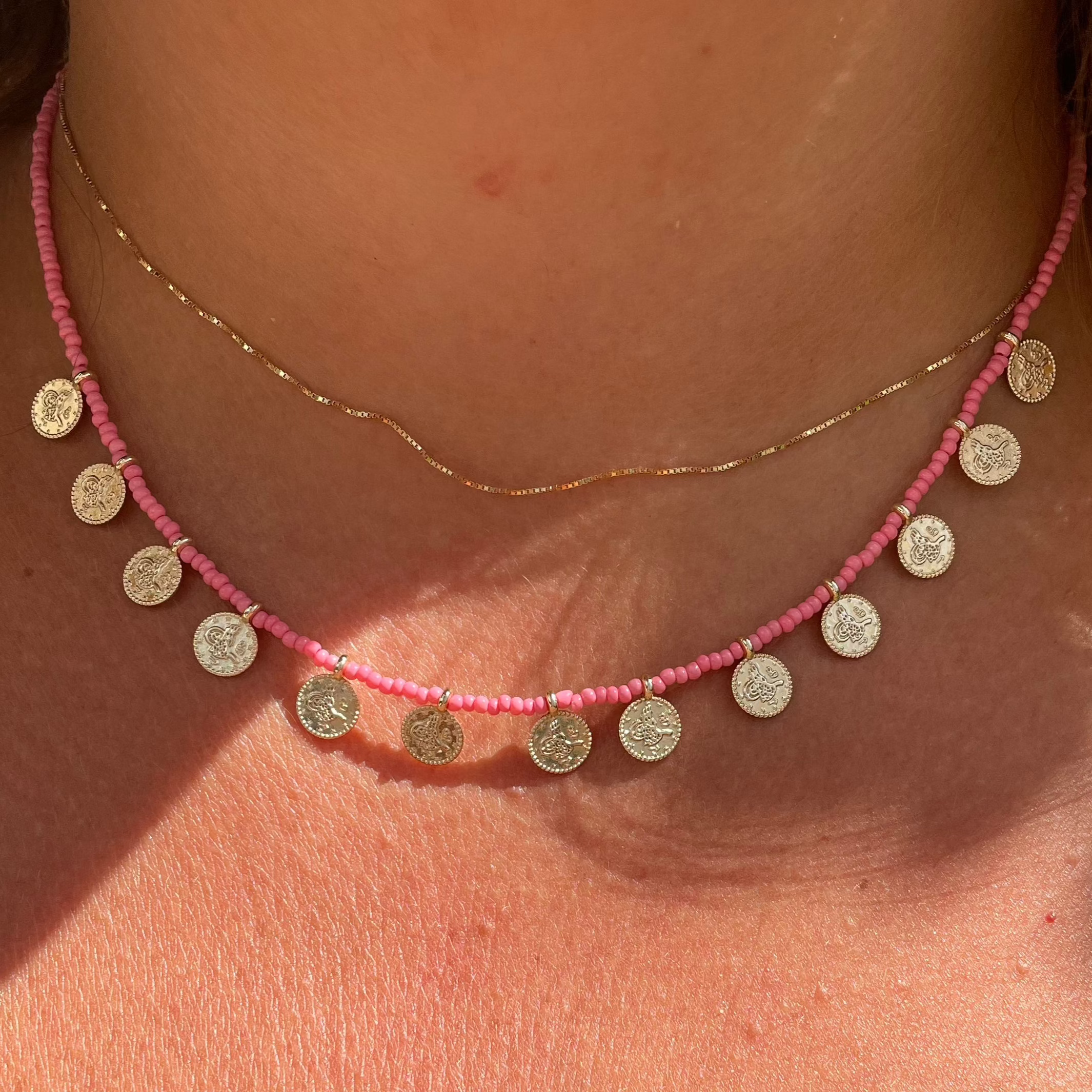 Collane con monetine in 10 colori