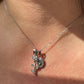 Collana rosa, punto luce e ritratto in 2 colori