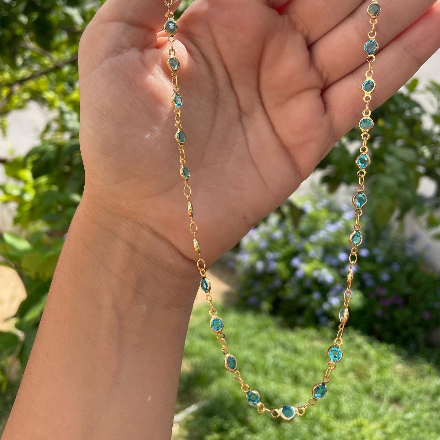 Collana con vetrini colorati in 9 colori