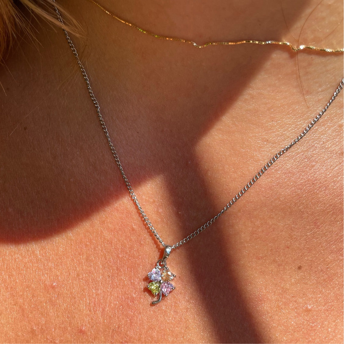 Collana con quadrifoglio in 2 colori