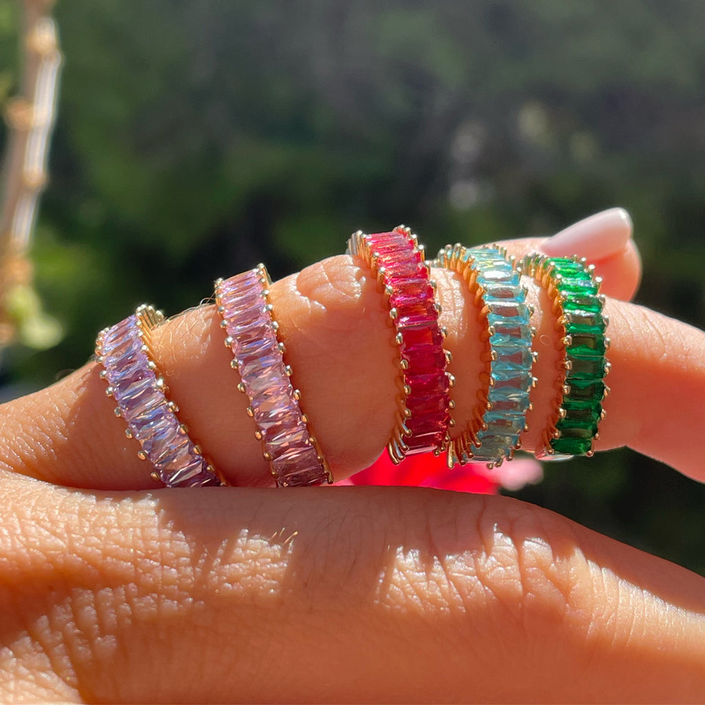 Anello con vetrini in 6 colori