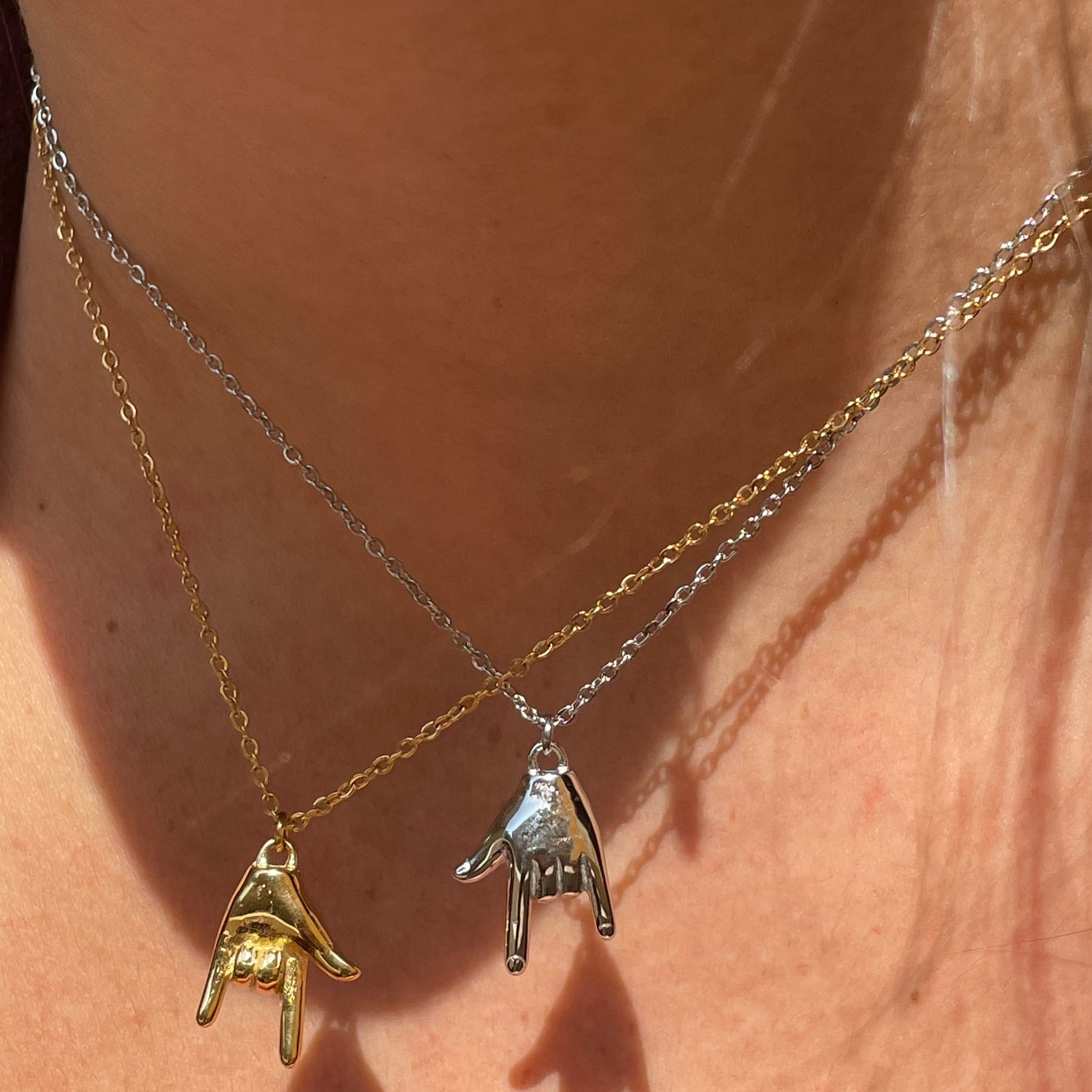 Collana con corna in 2 colori