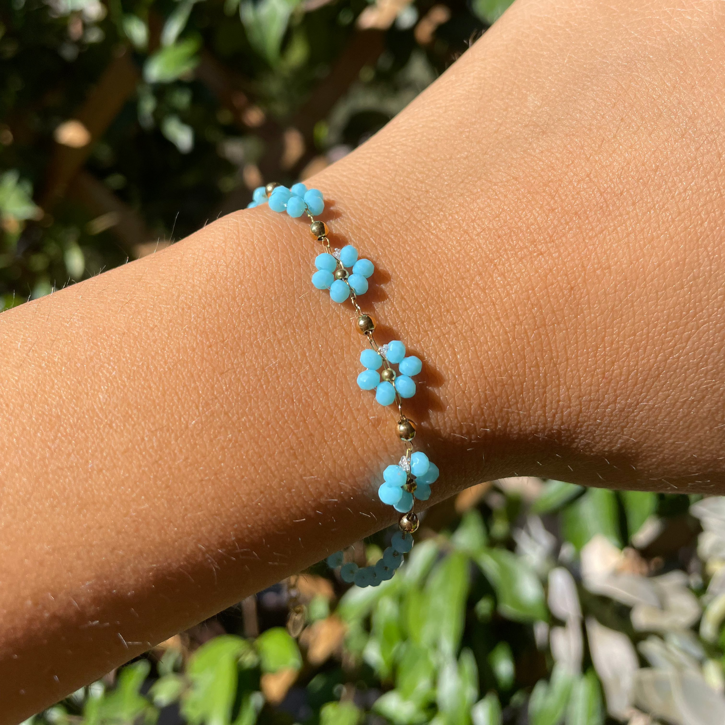 Bracciale con fiori in 3 colori