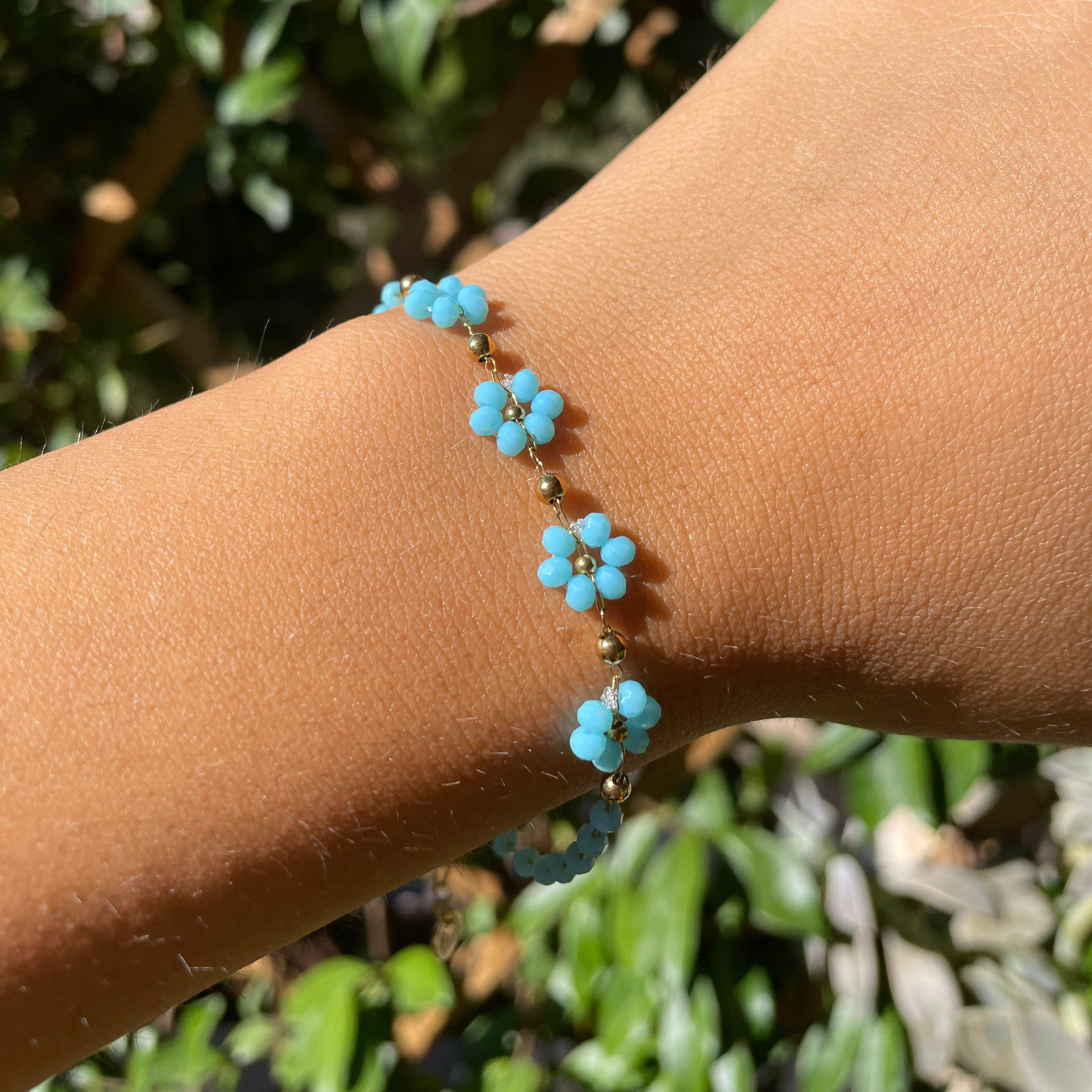 Bracciale con fiori in 3 colori