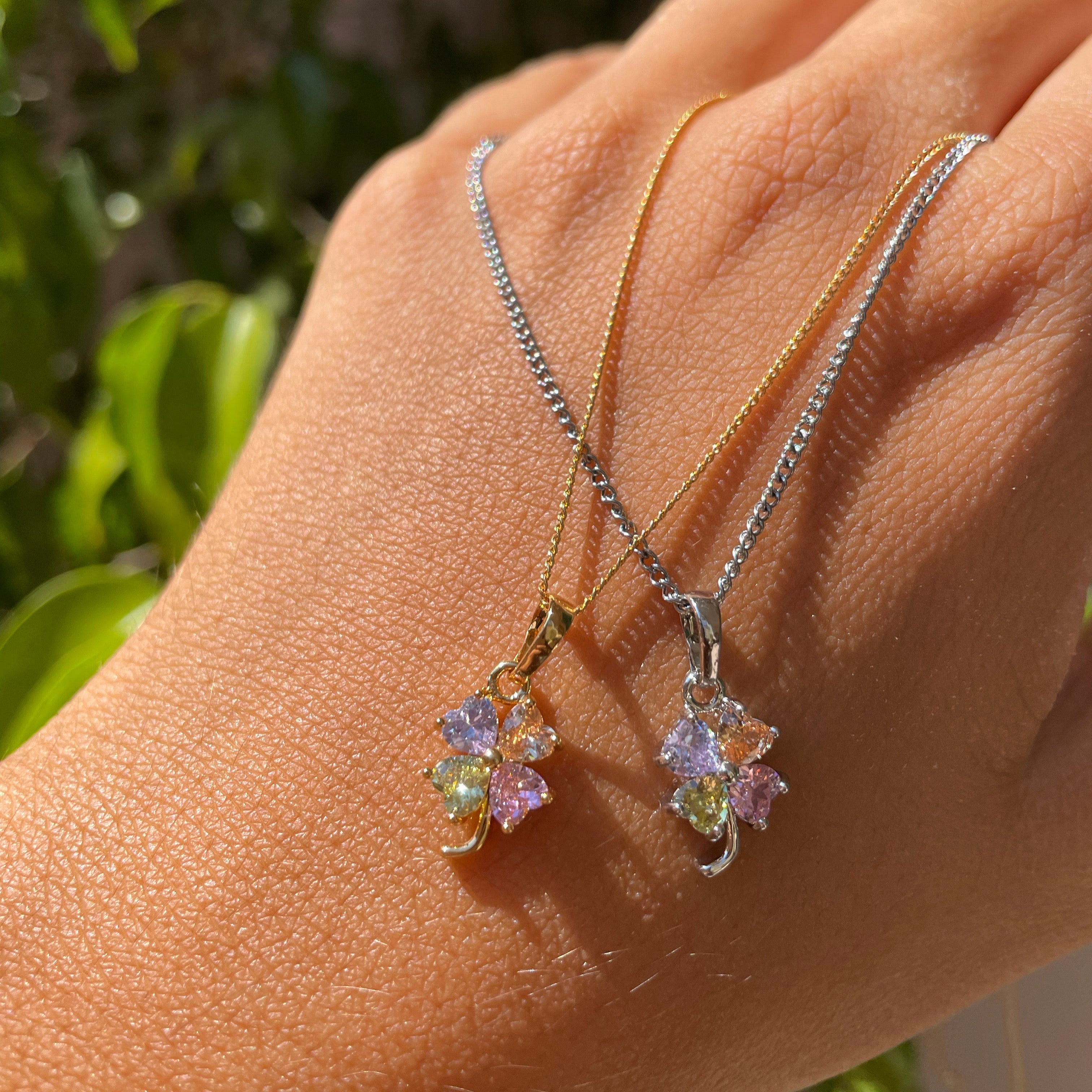 Collana con quadrifoglio in 2 colori