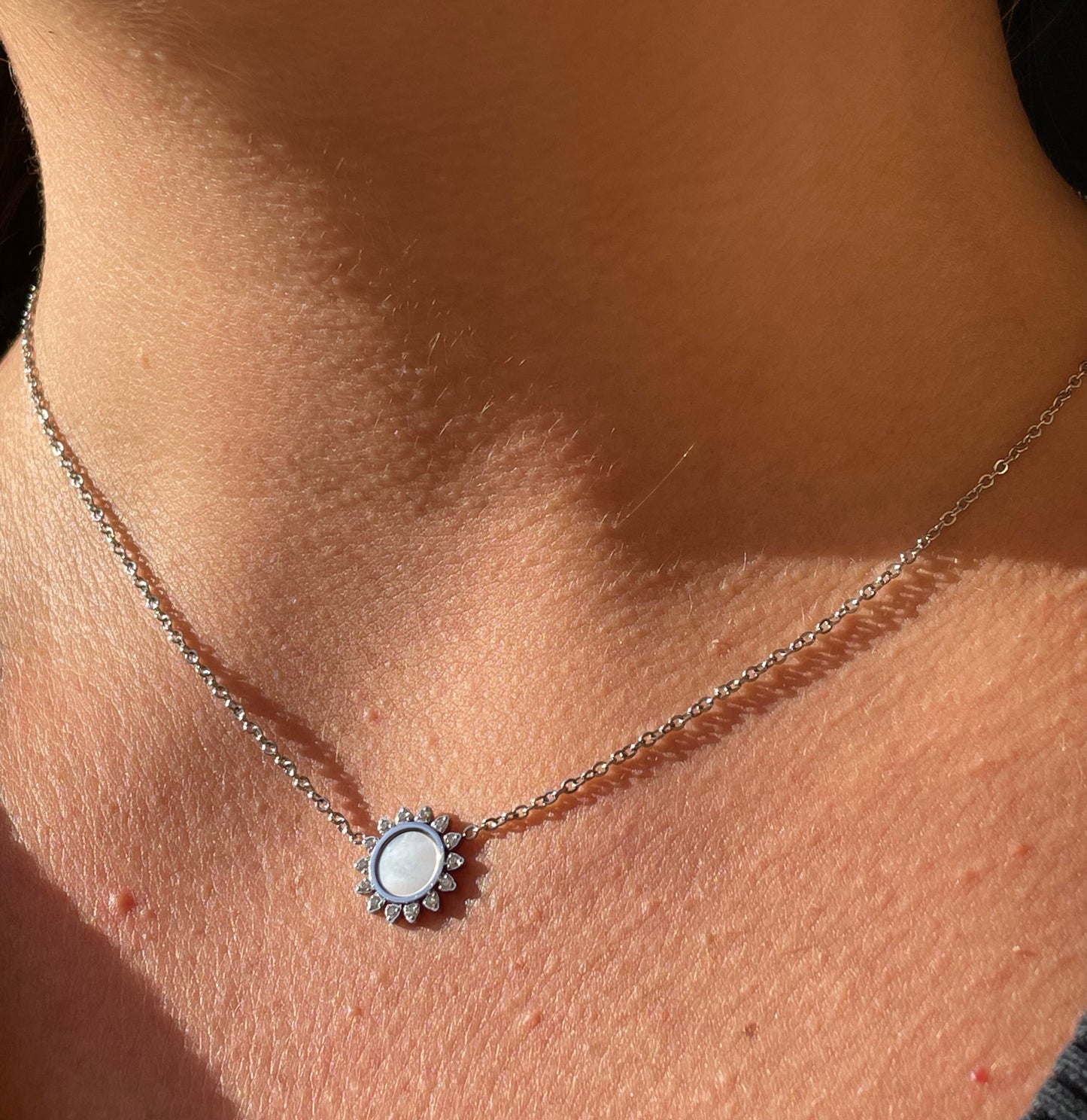 Collana piccolo sole in 2 colori