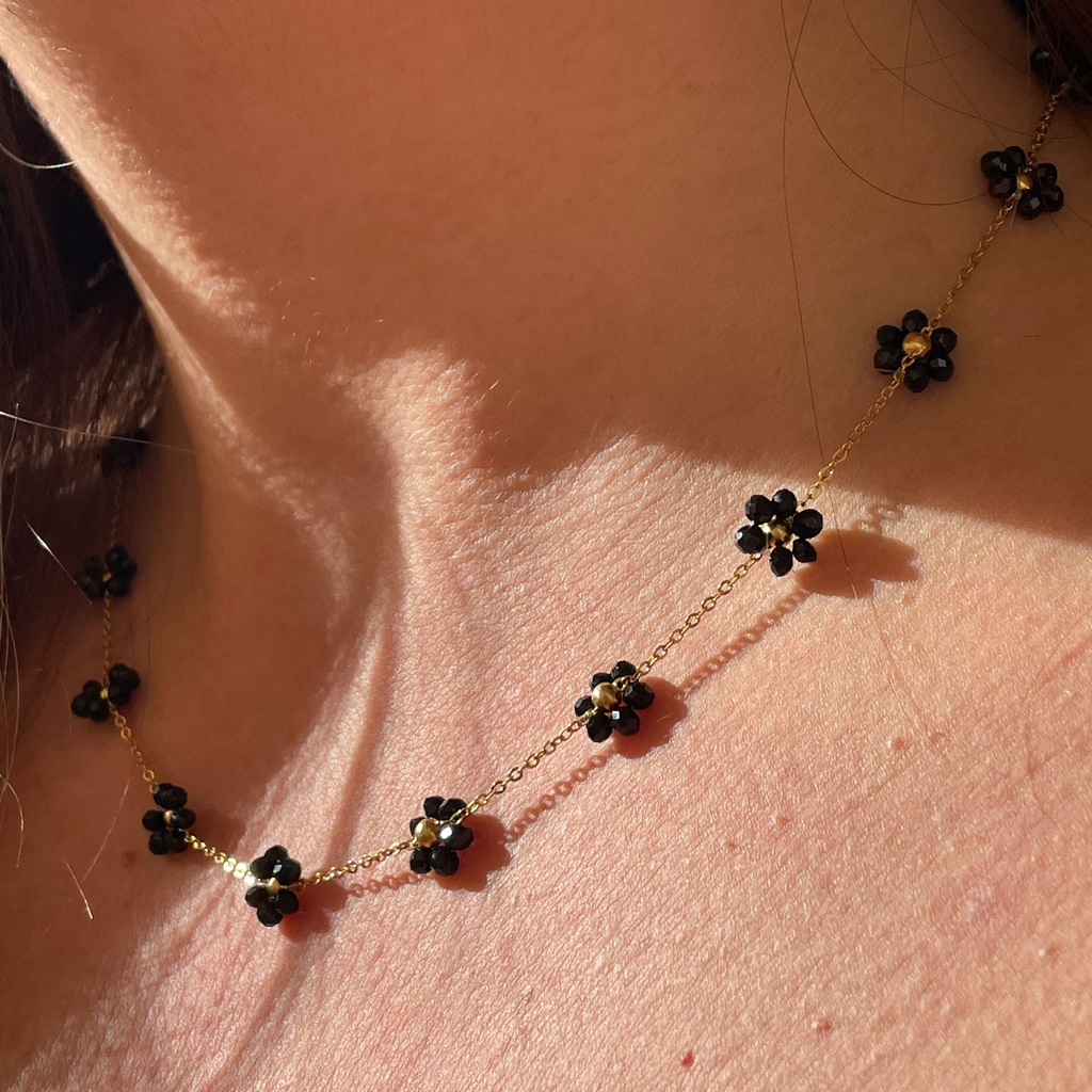Collana flora in 23 colori