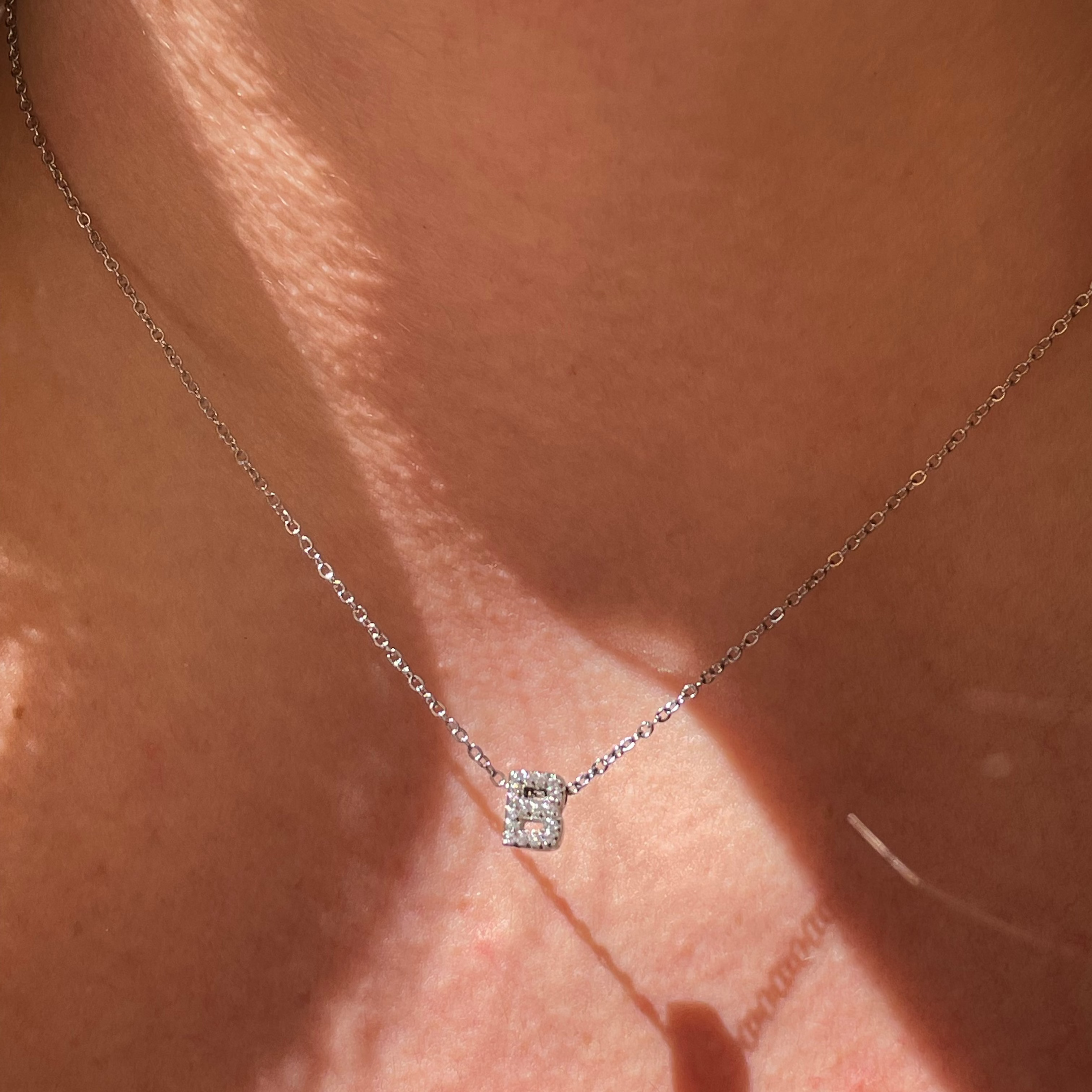 Collana letterina in 2 colori