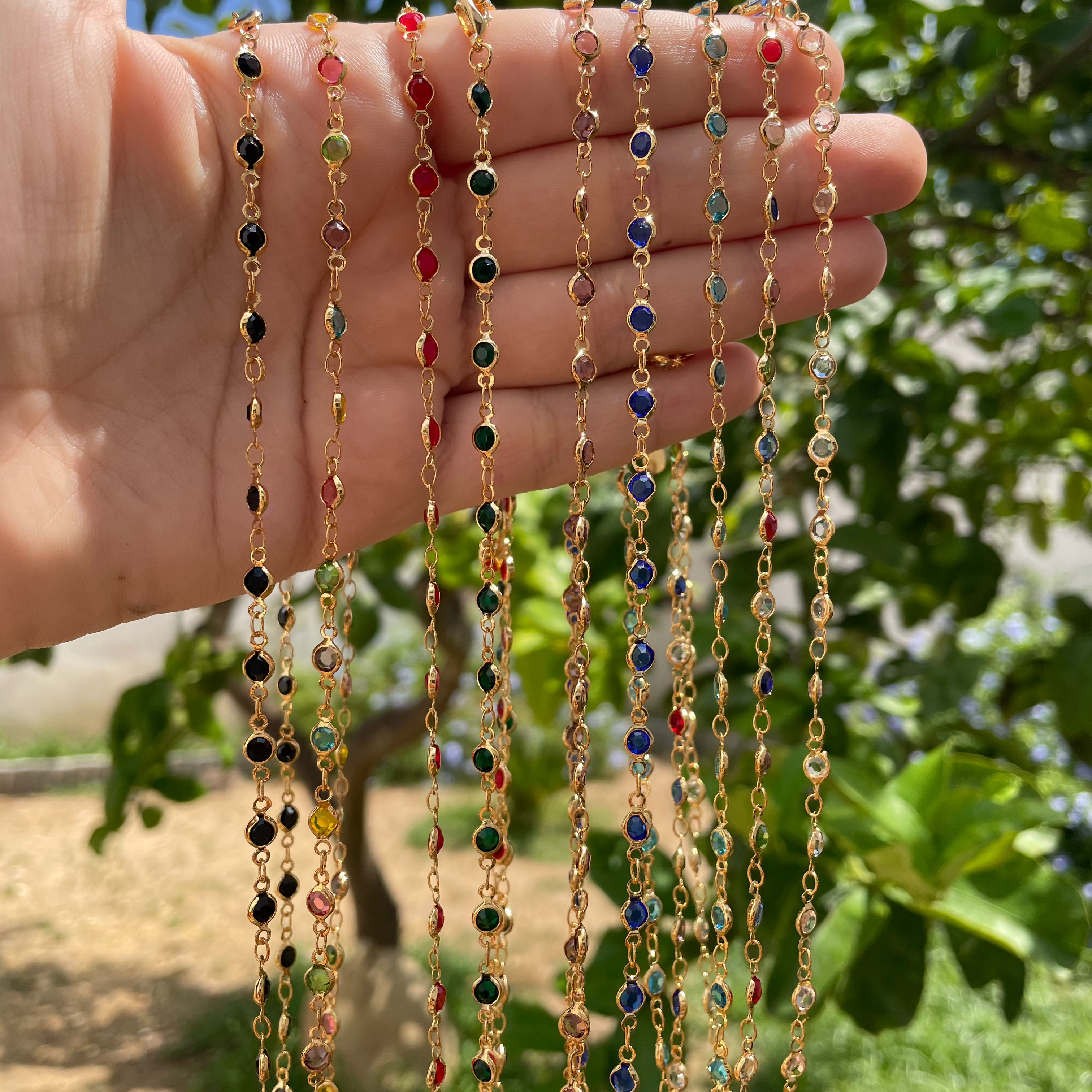 Collana con vetrini colorati in 9 colori